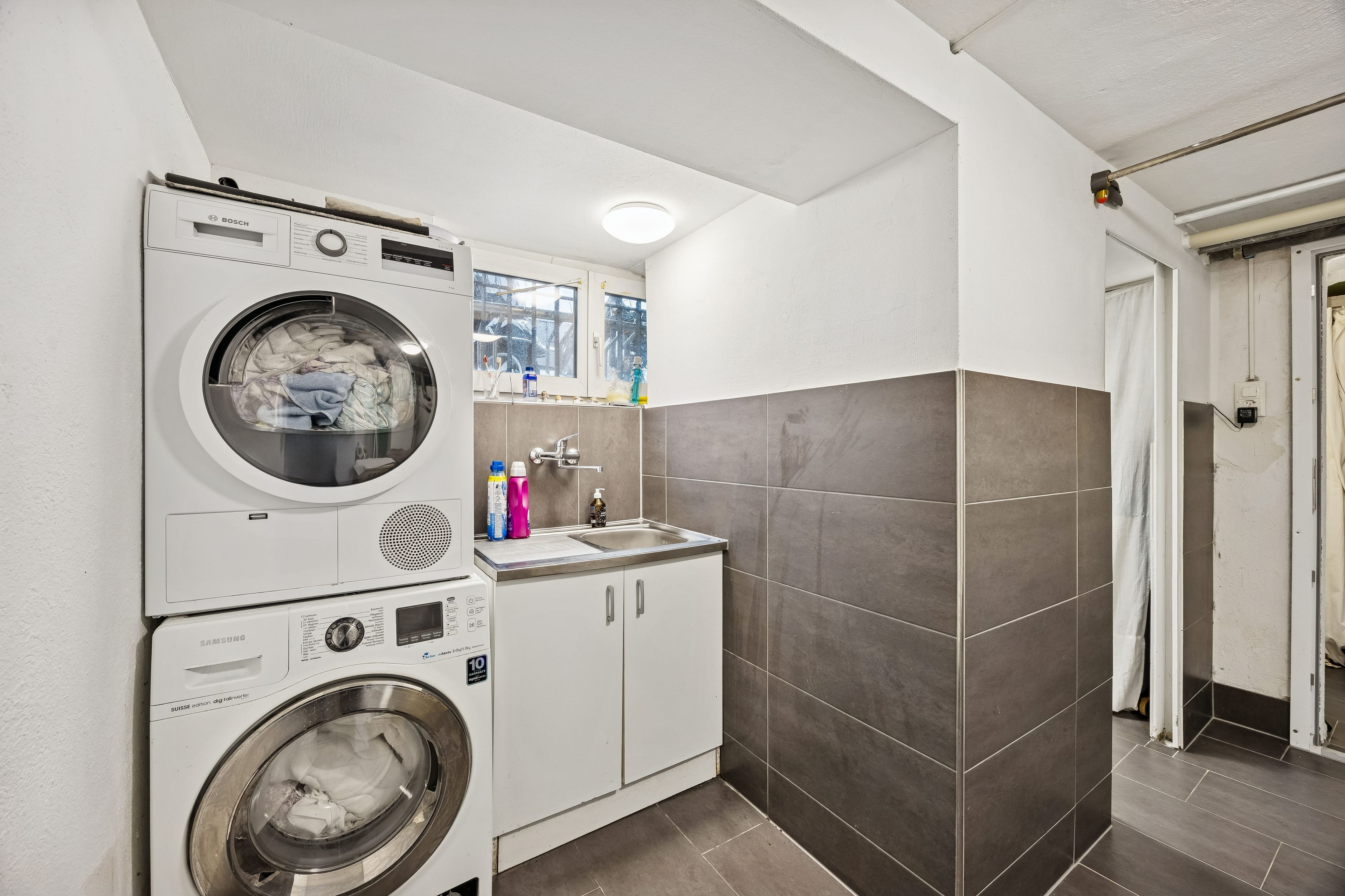 Renoviertes 5.5-Zimmer-Reihenhaus mit 166 m² Gesamtfläche & grosser Terrasse - 22