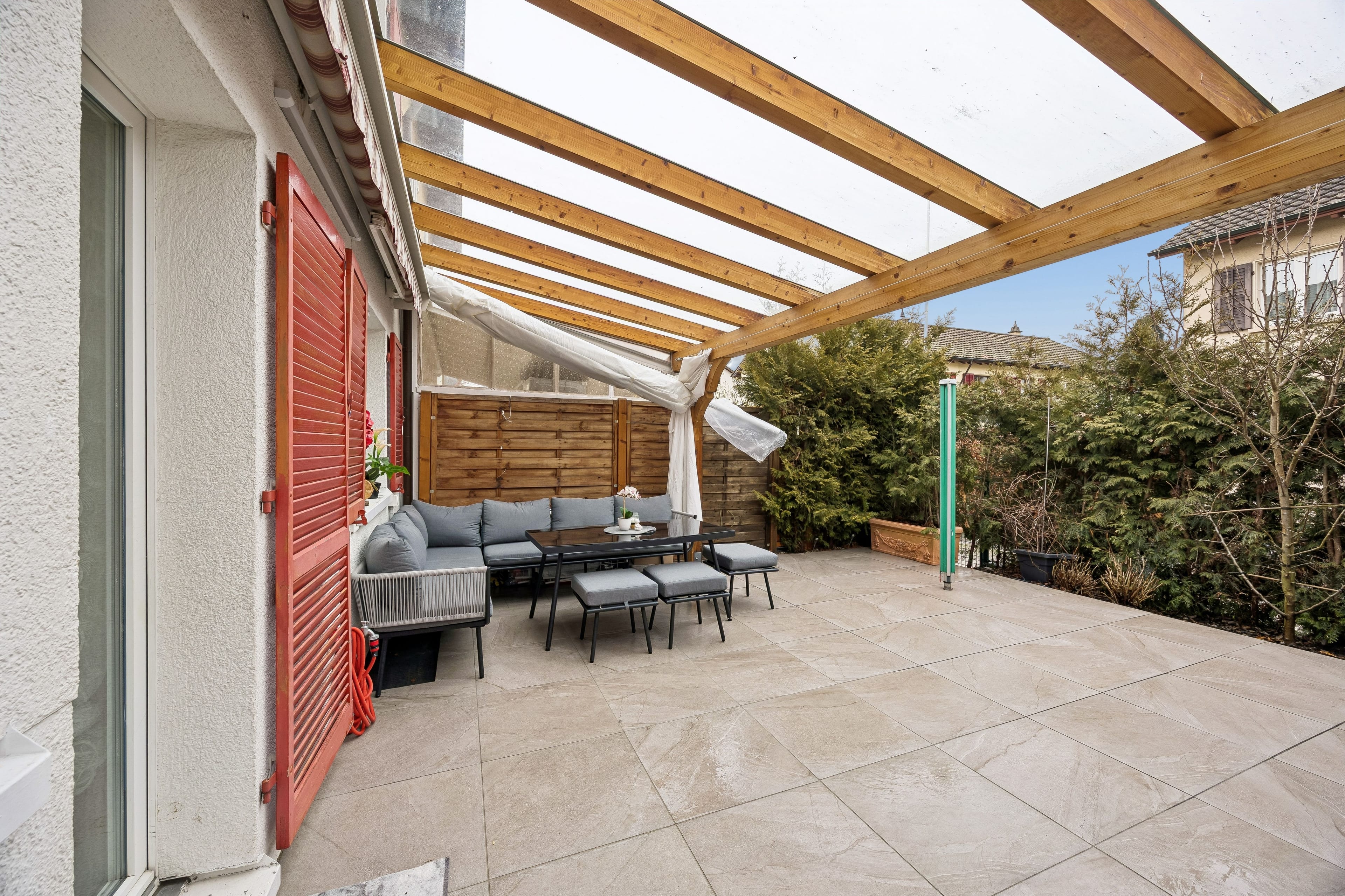Renoviertes 5.5-Zimmer-Reihenhaus mit 166 m² Gesamtfläche & grosser Terrasse - 33