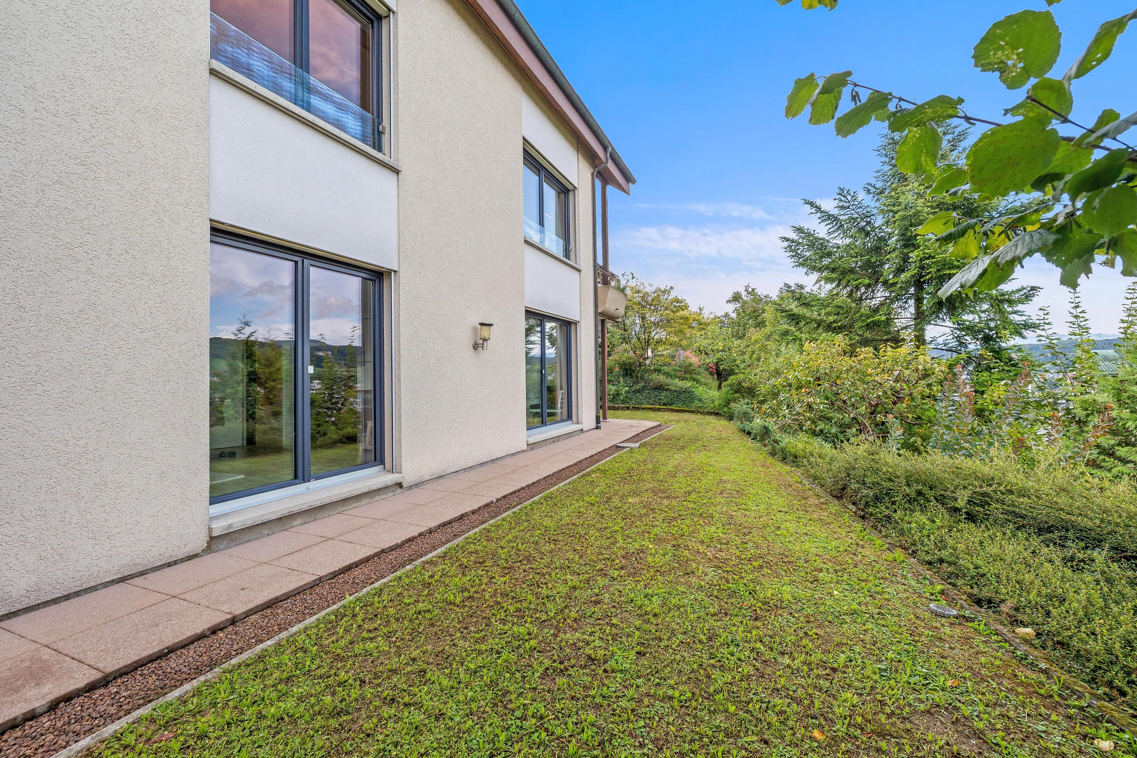 5-Zimmer-Einfamilienhaus mit Weitsicht und Garten in Füllinsdorf - Bild 2