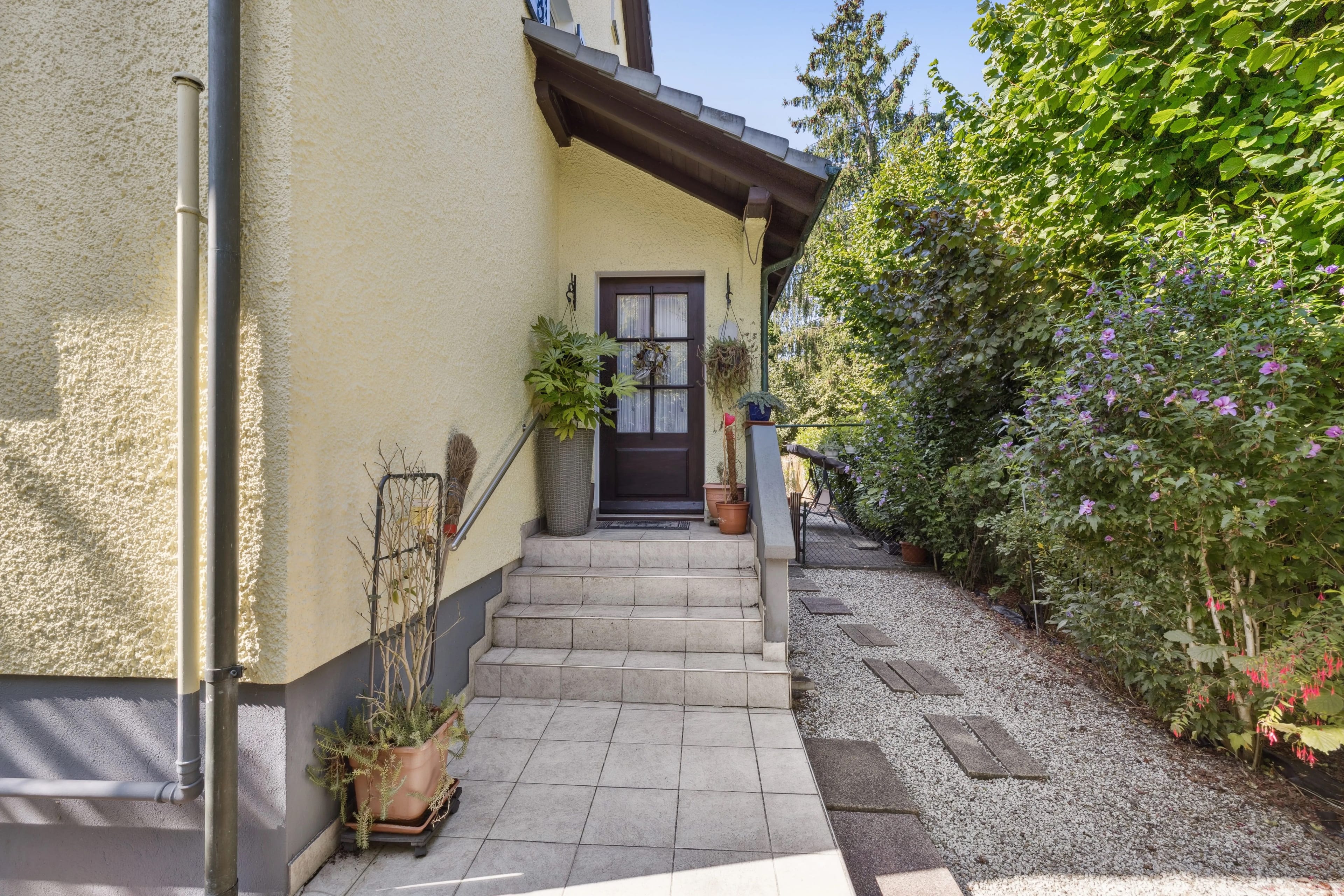 8-Zimmer-Einfamilienhaus mit grossem Garten in Suhr kaufen - Bild 14