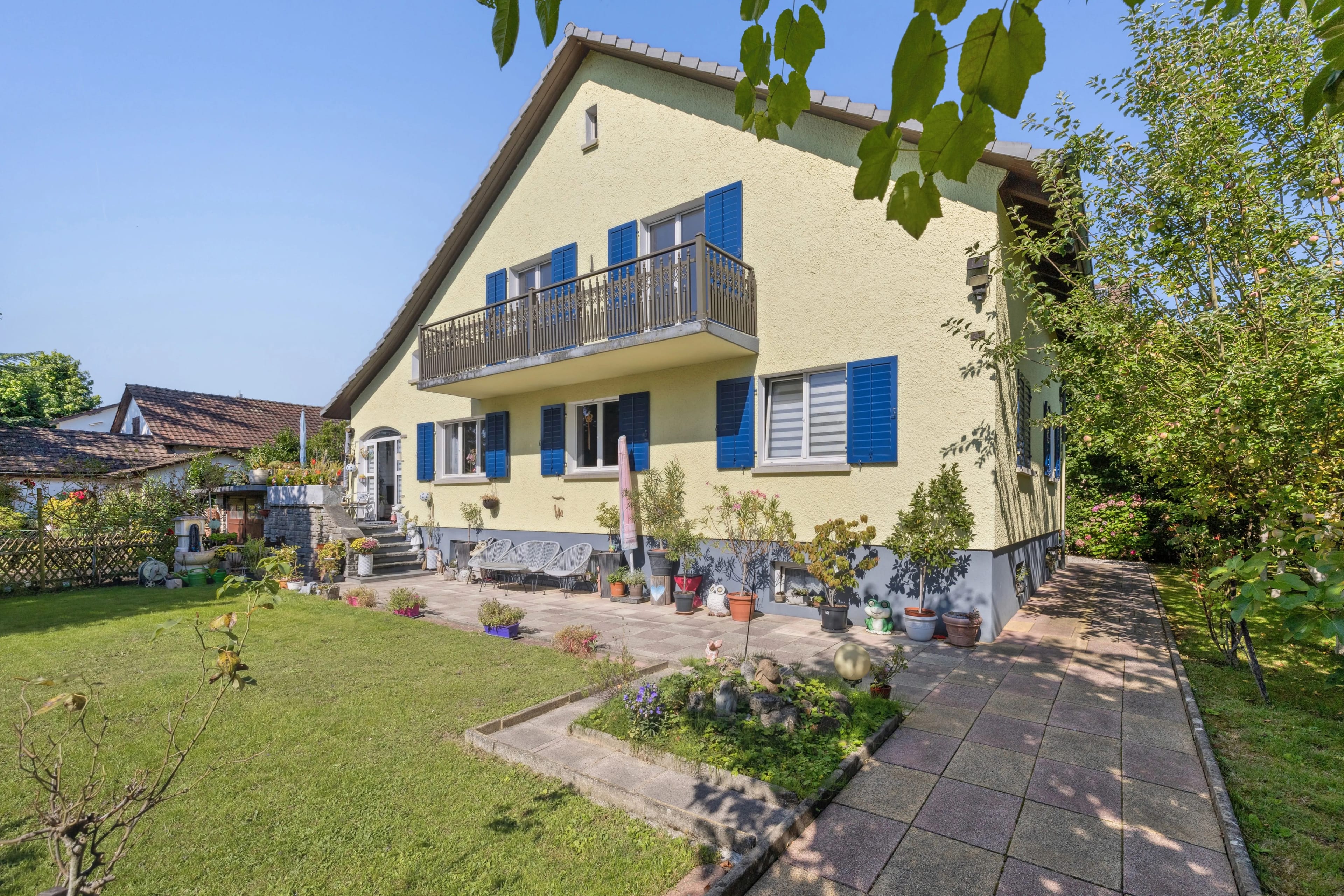 8-Zimmer-Einfamilienhaus mit grossem Garten in Suhr kaufen - Bild 16