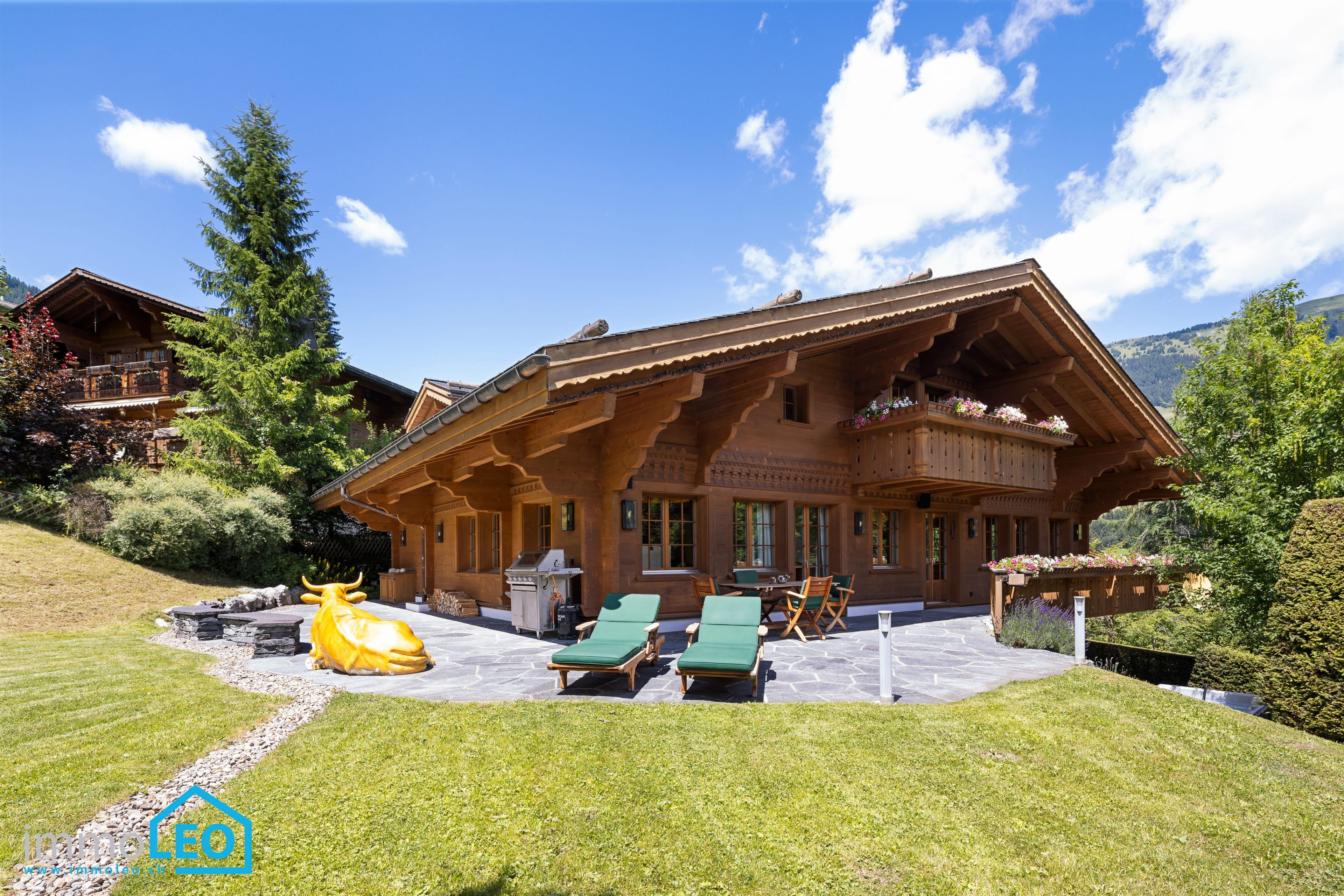Luxuriöses 5½ -Zimmer-Chalet mit atemberaubender Sicht in Lauenen b. Gstaad - Bild 2