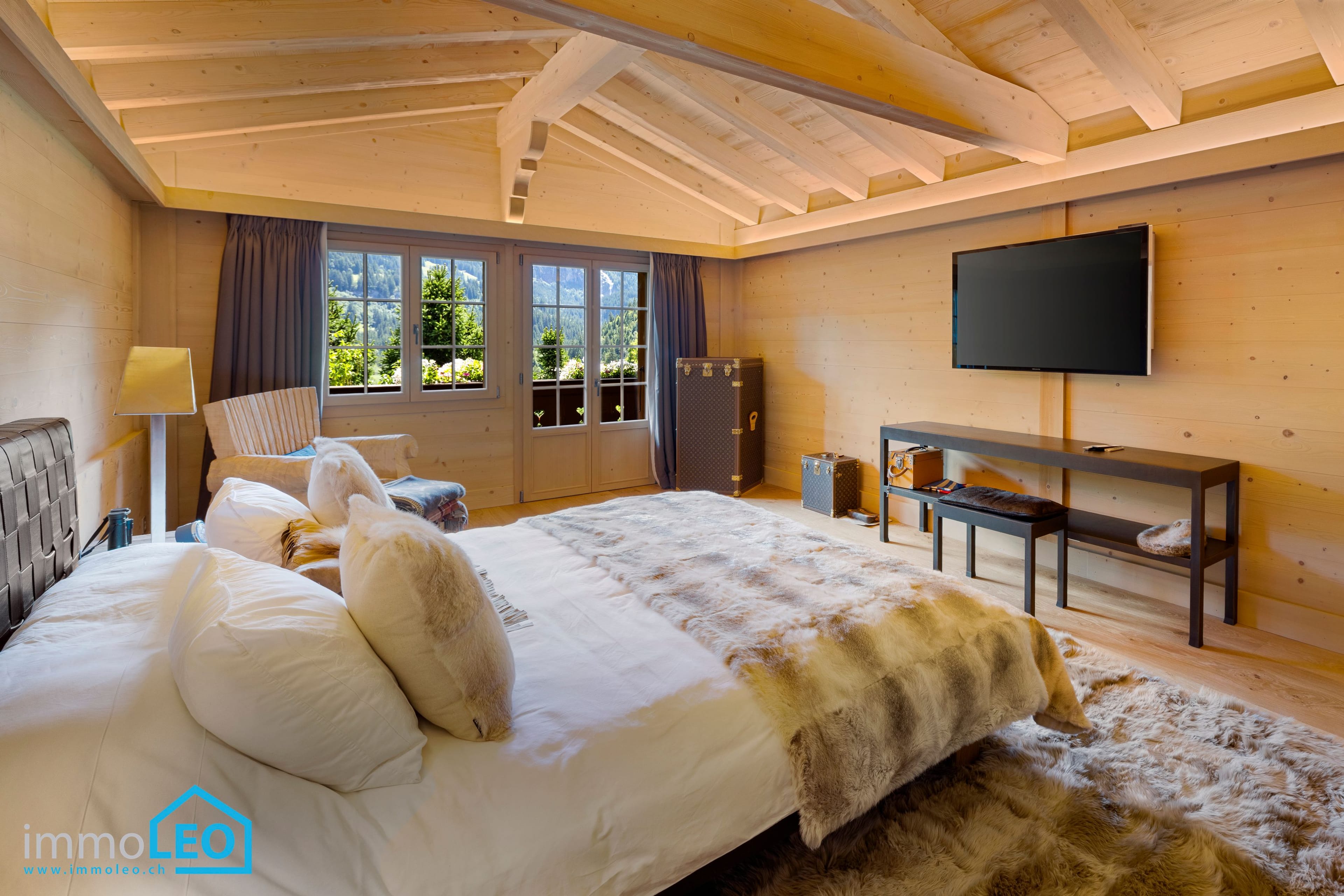 Luxuriöses 5½ -Zimmer-Chalet mit atemberaubender Sicht in Lauenen b. Gstaad - Bild 5