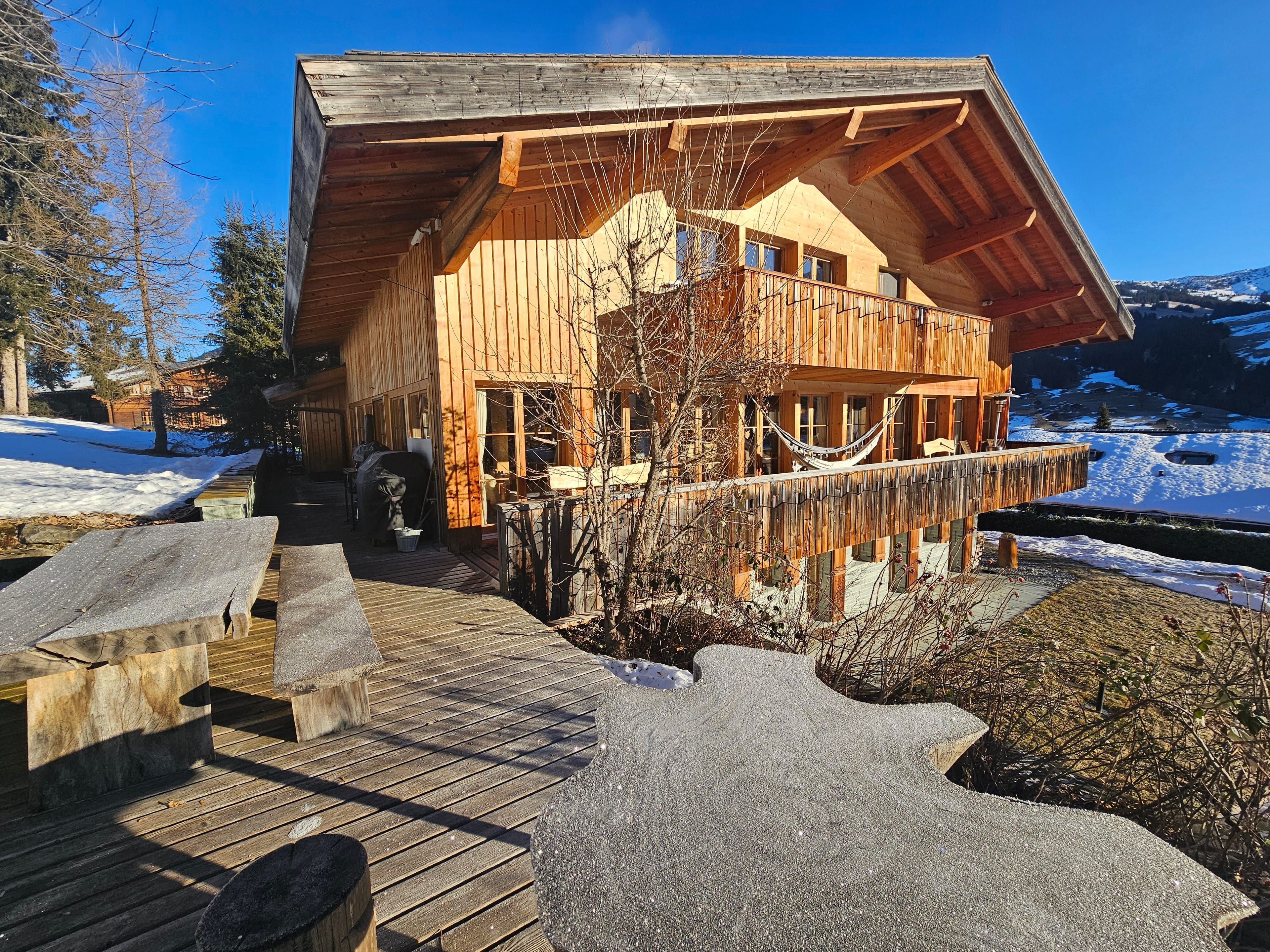 Luxus-Chalet - lichtdurchflutet mit Panoramasicht und höchster Privatrphäre - Bild 2