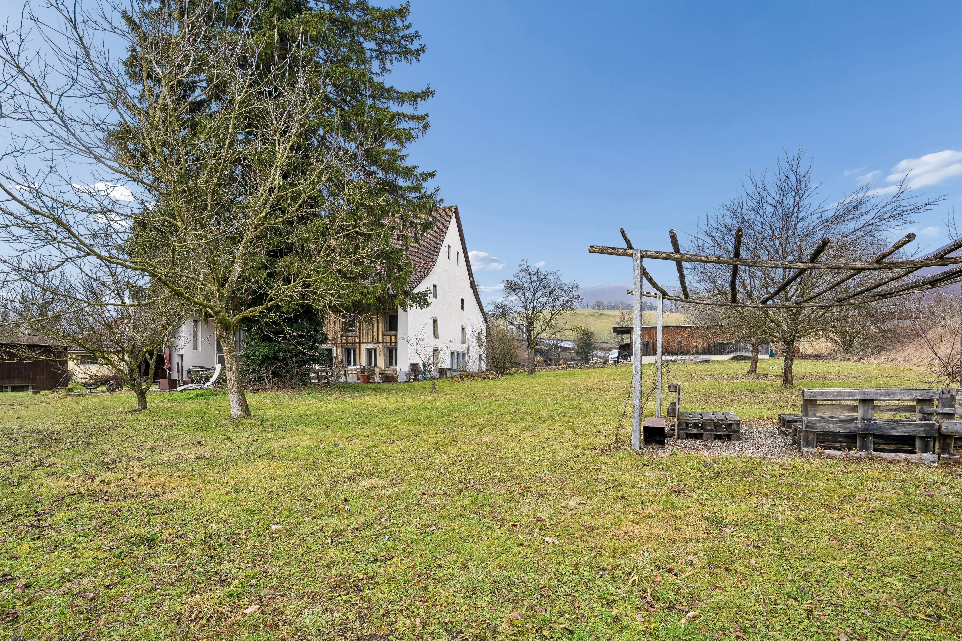 Charmantes 5.5-Zi.-Doppeleinfamilienhaus in Küttigen - 14