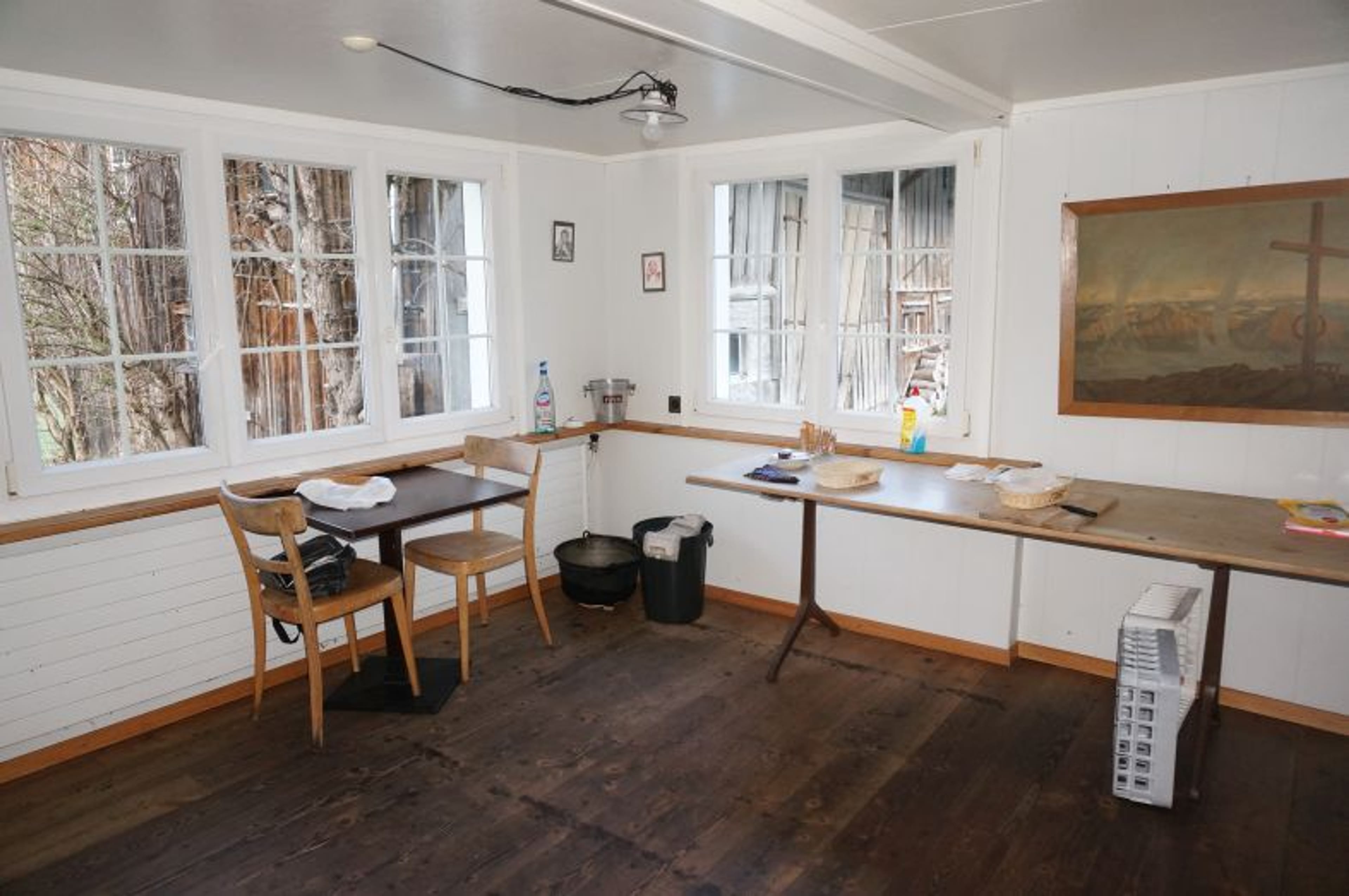 Ensemble mit Gasthaus, 2 Wohnungen & Scheune in Nesslau - kaufen - 44