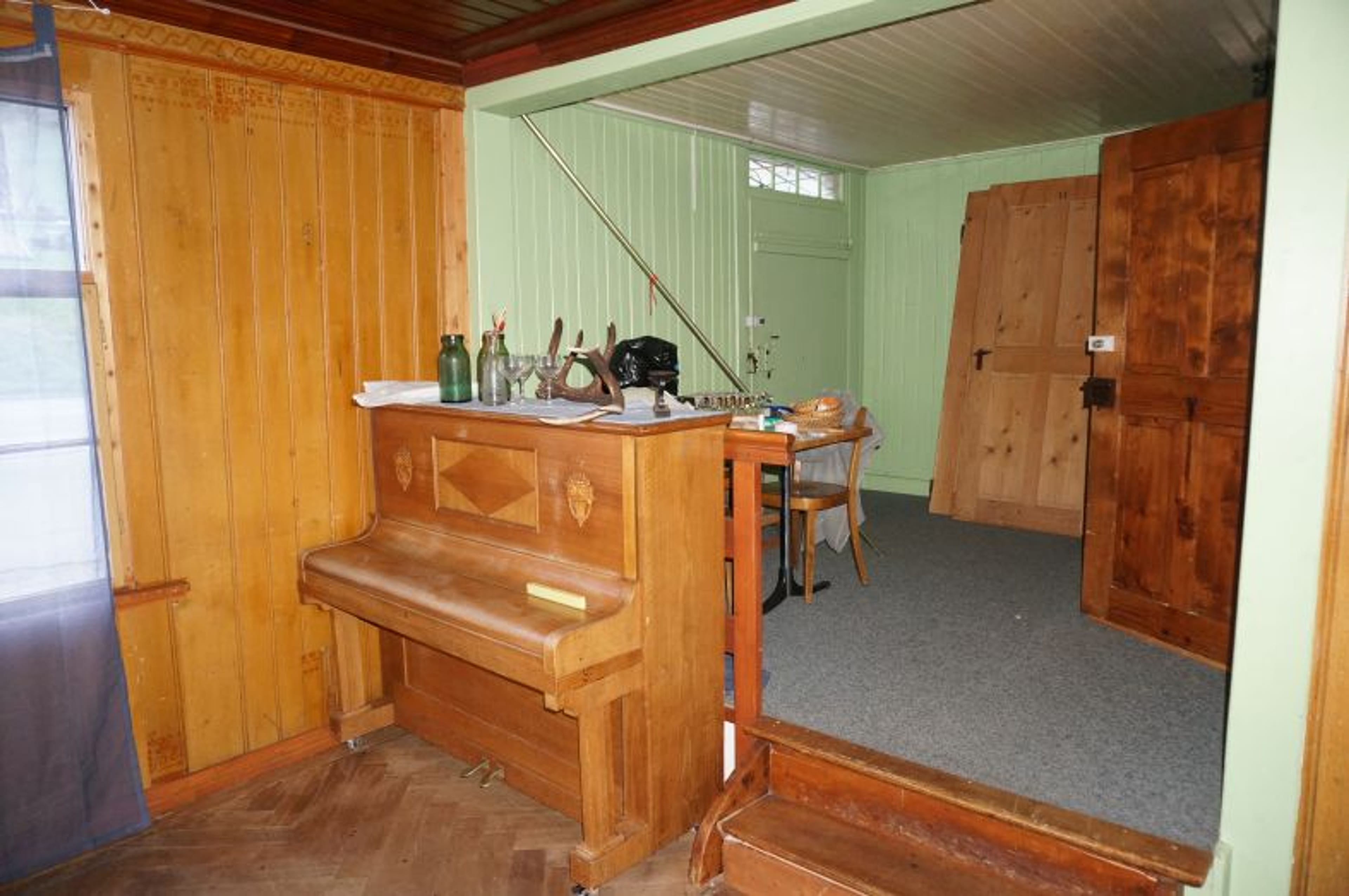 Ensemble mit Gasthaus, 2 Wohnungen & Scheune in Nesslau - kaufen - 26