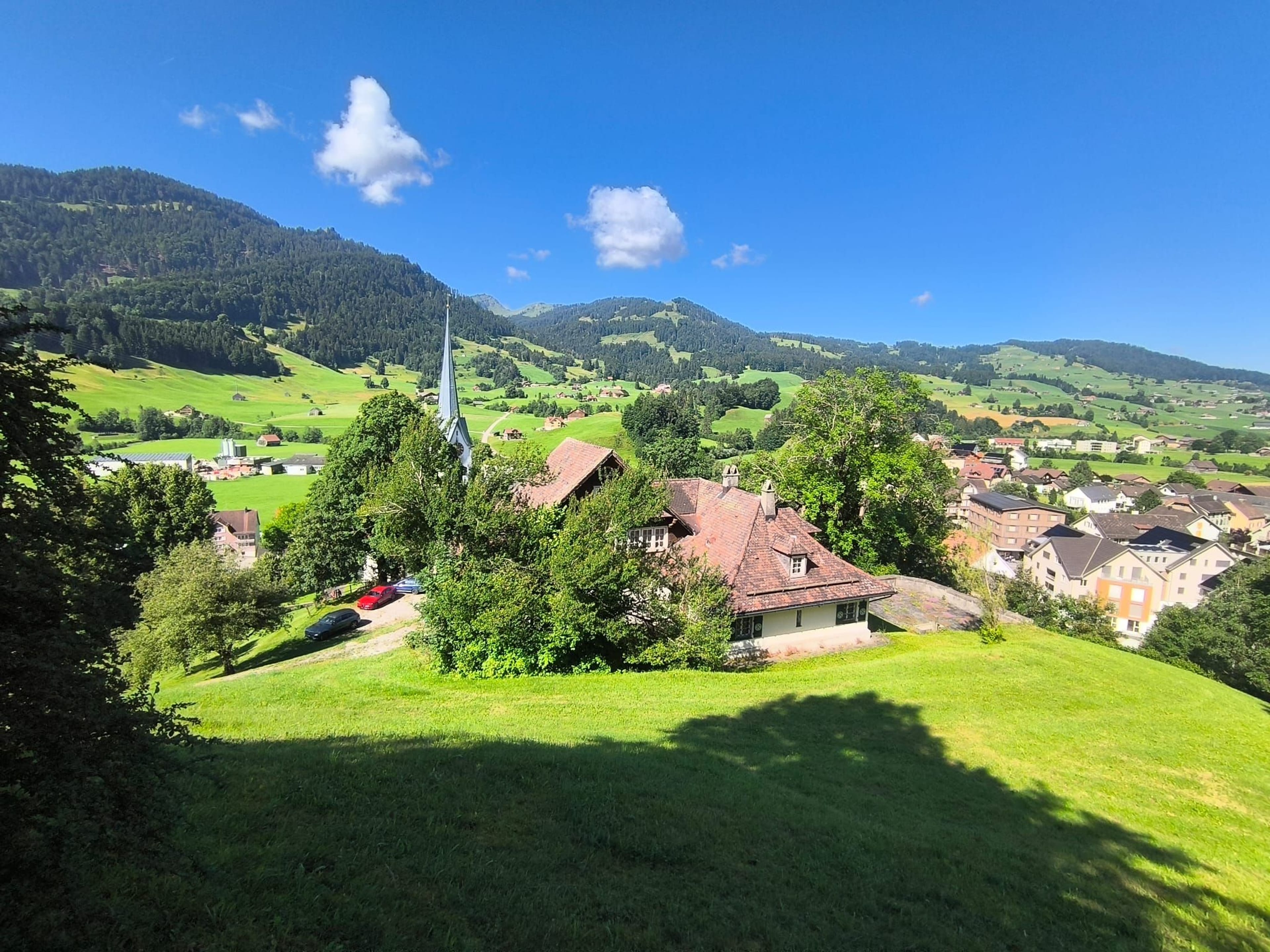 Charmevilla mit Weitsicht in Nesslau - 10 Zimmer mieten - Bild 3