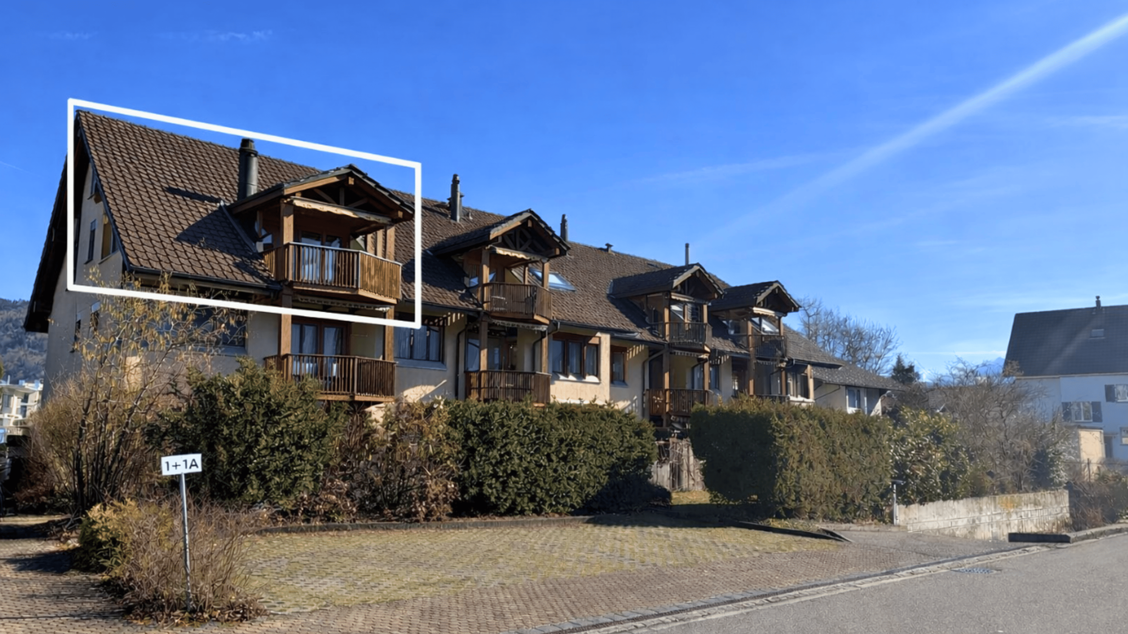 3.5-Zimmer-Dachwohnung mit Loggia und Ofen in Thun kaufen - Bild 1