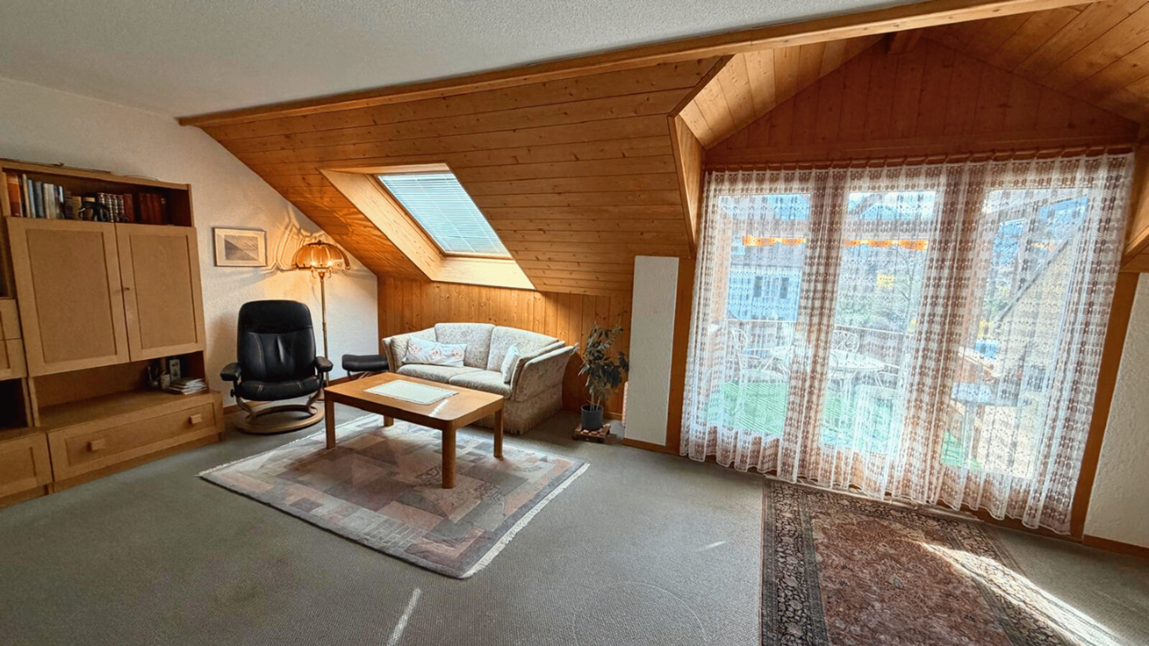 3.5-Zimmer-Dachwohnung mit Loggia und Ofen in Thun kaufen - Bild 7