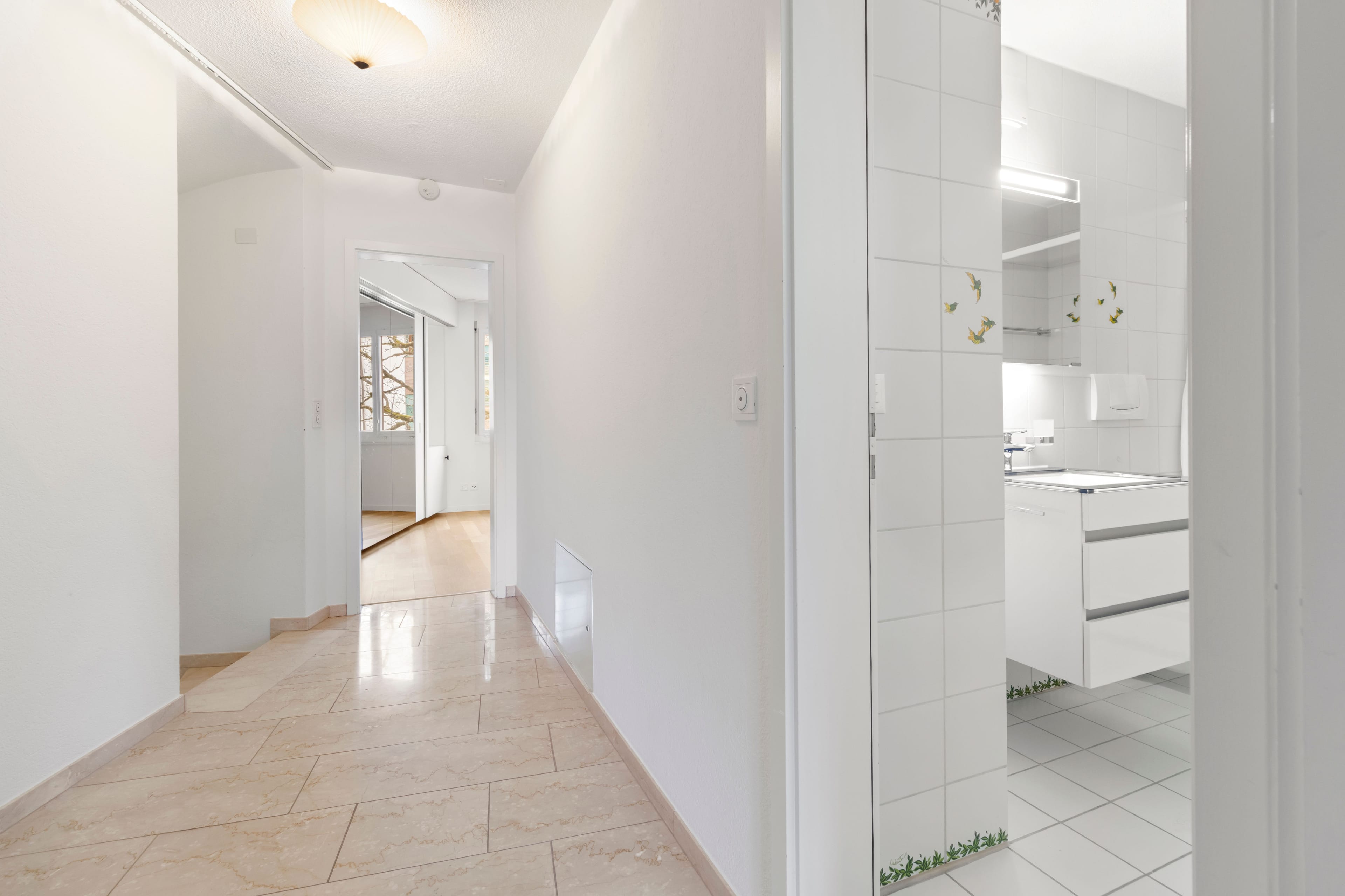 Grosszügiges Wohnen im 5½ Zimmer Reihenhaus in direkter Seenähe - Bild 7