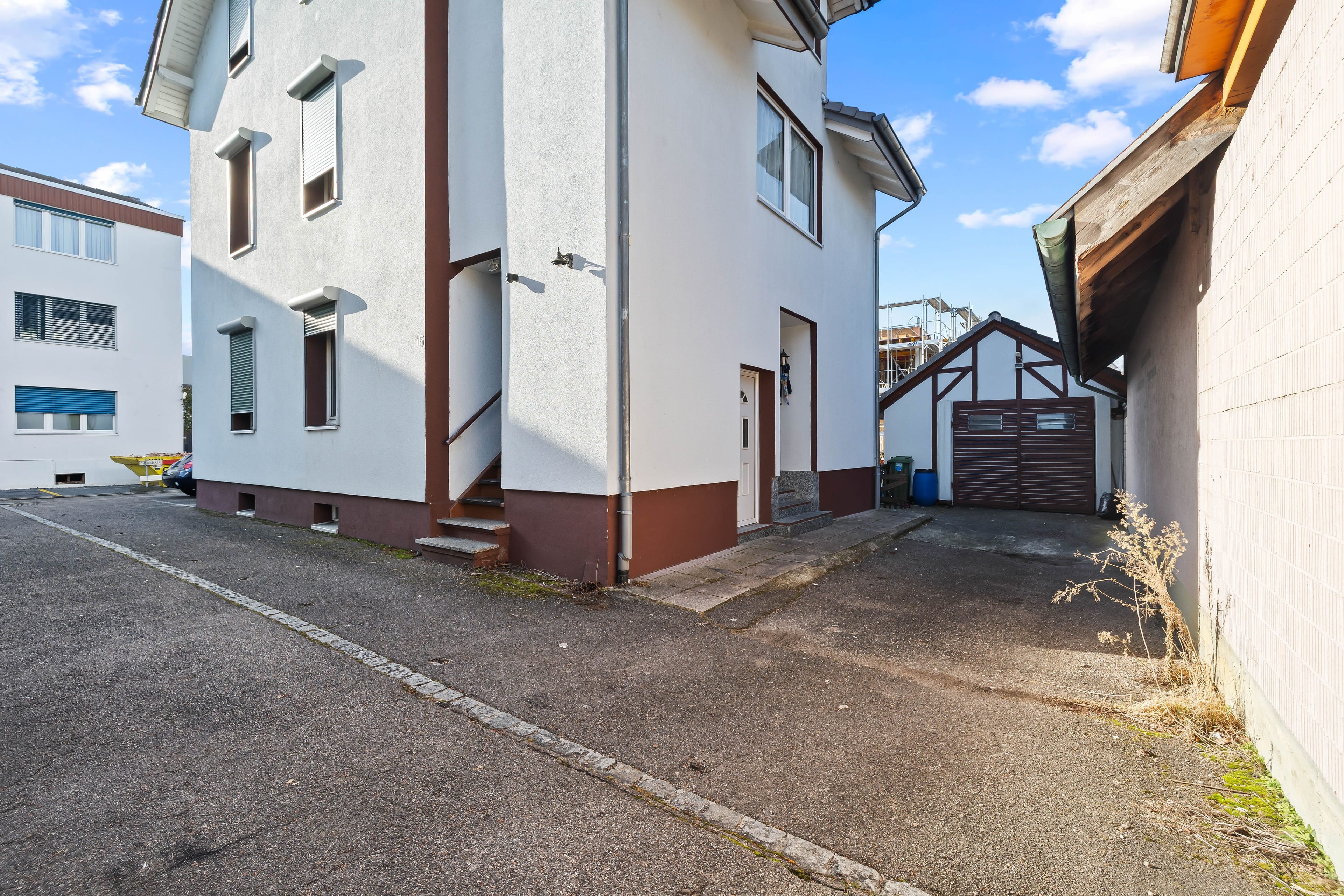 MFH mit 3 Einheiten, zentrale Lage in Frenkendorf - kaufen - Bild 1