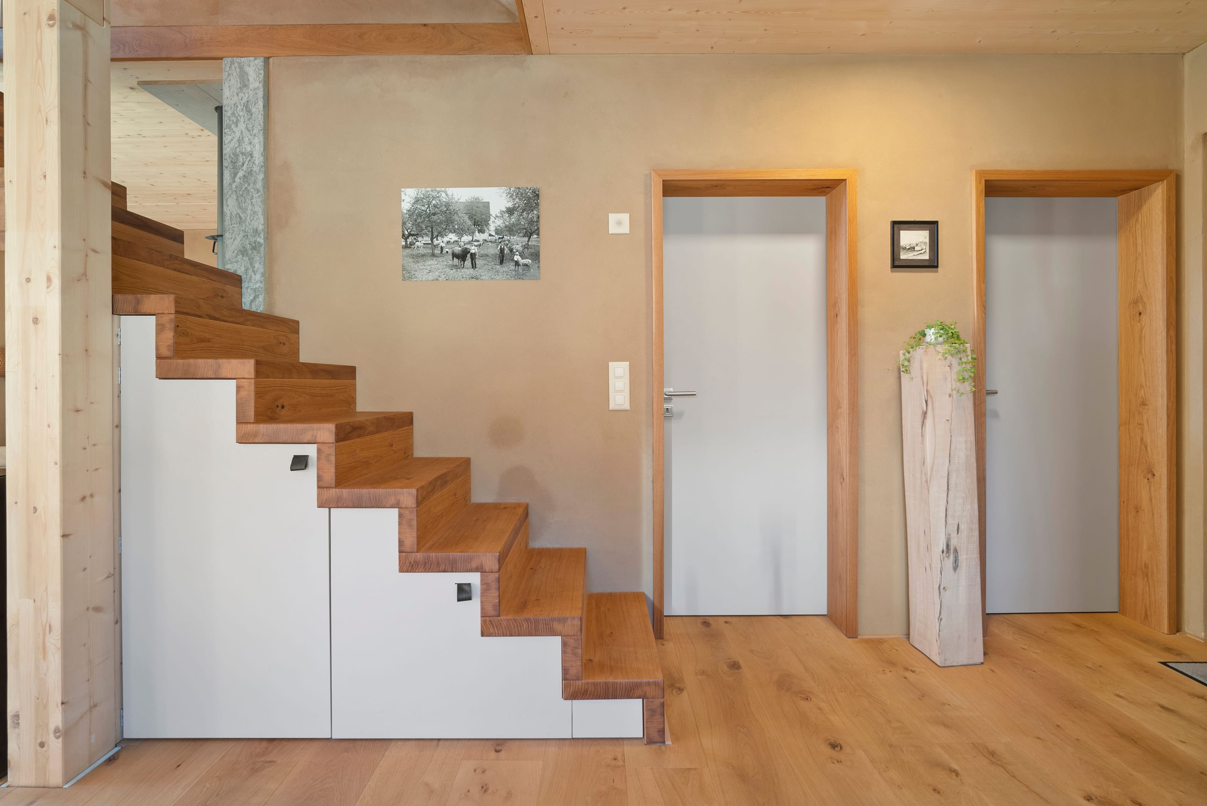 Freistehendes 3-Zimmer-Holzhaus mit Weitsicht in Galgenen - Bild 7