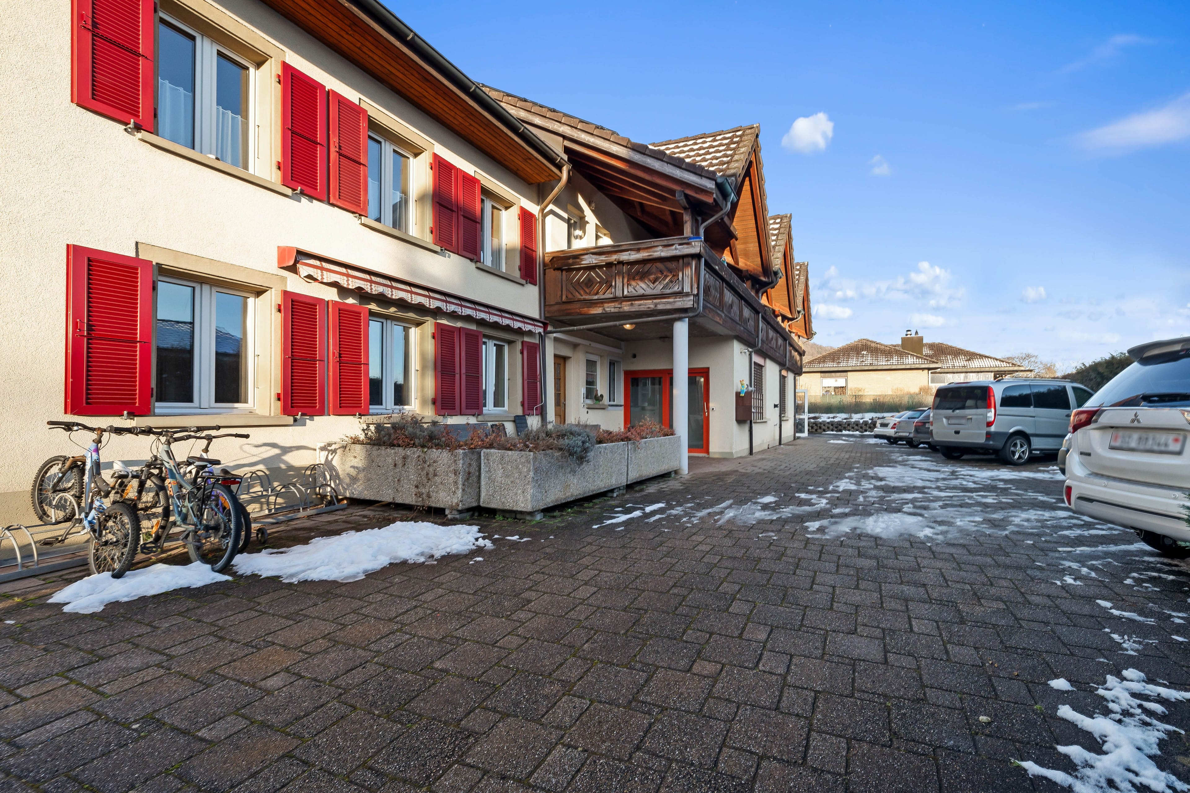 7-Familienhaus mit solider Rendite in Boningen kaufen - Bild 3