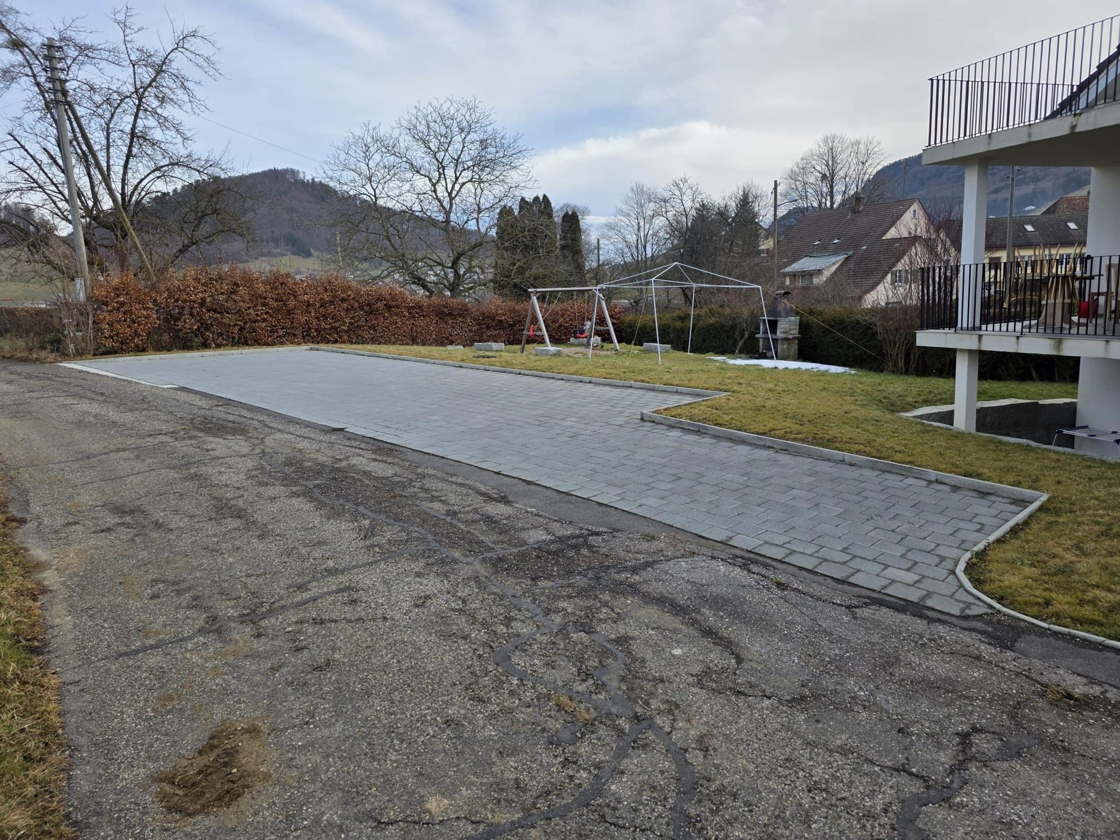 6 Aussenparkplätze, neu und eben - mieten in Zullwil SO - Bild 3