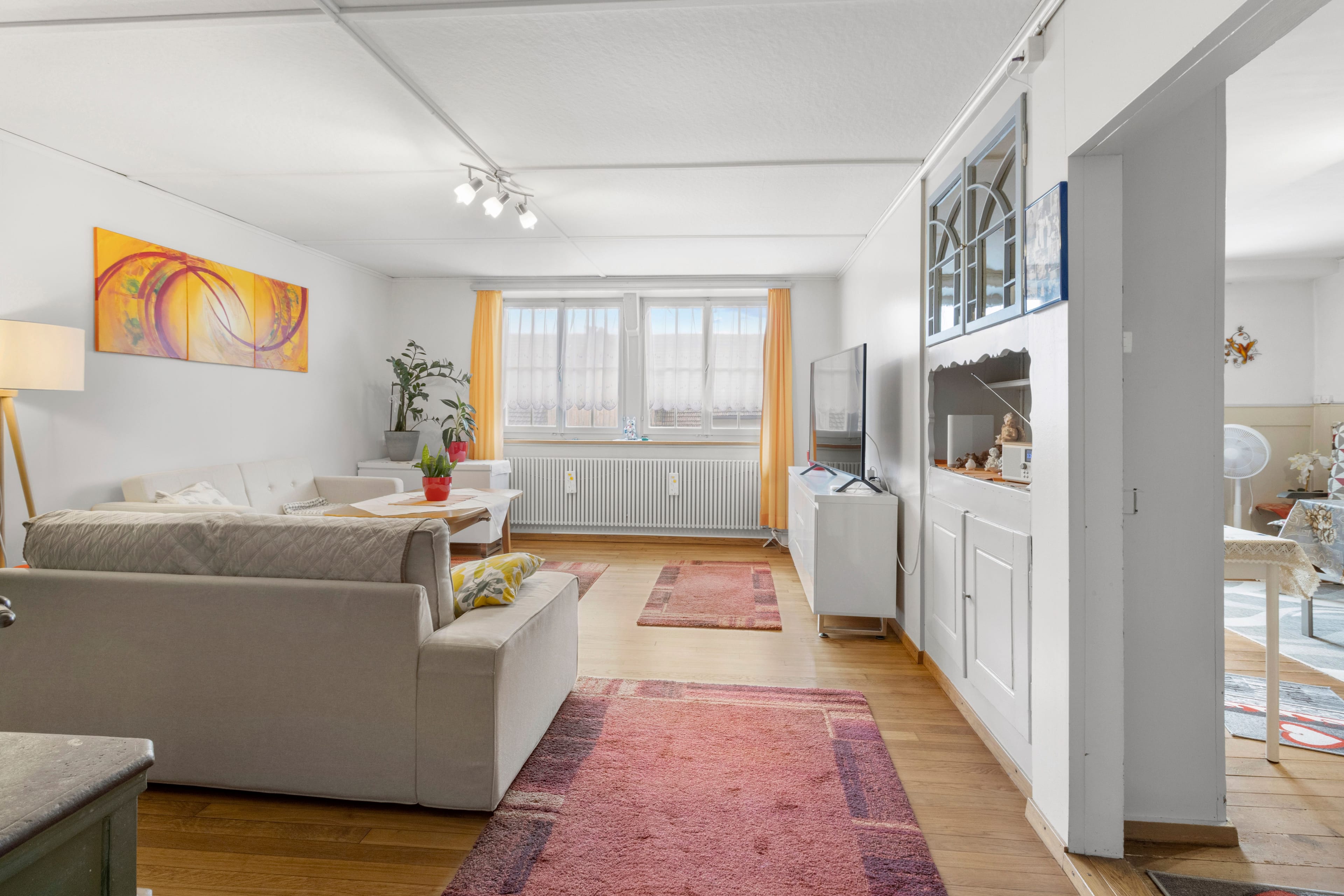 9-Zimmer Reihenmittelhaus an ruhiger und ländlicher Lage - Bild 3