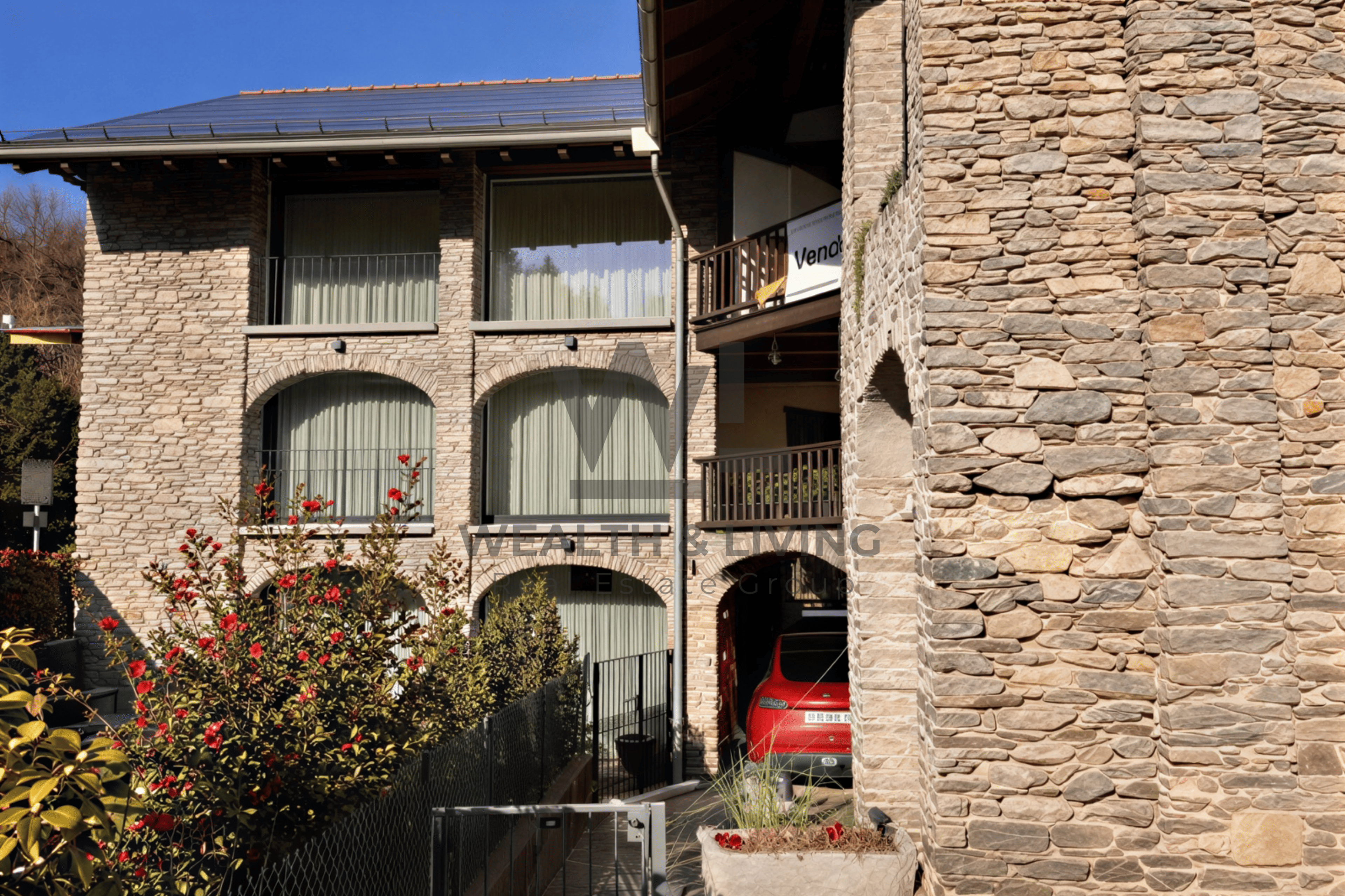 5-Zimmer-Reihenhaus mit Tessiner- Charme an ruhiger Lage in Losone - Bild 1