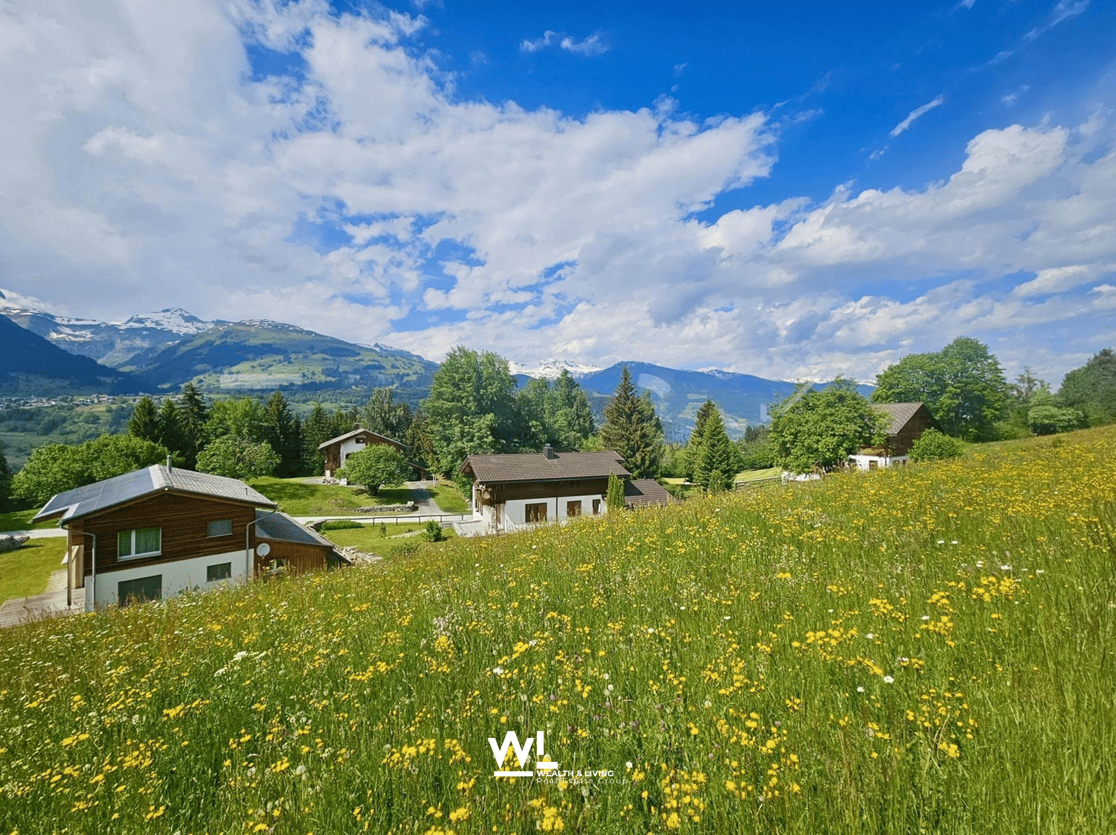 820 m² sonniges Bauland mit Bergpanorama in Obersaxen Mundaun - Bild 2