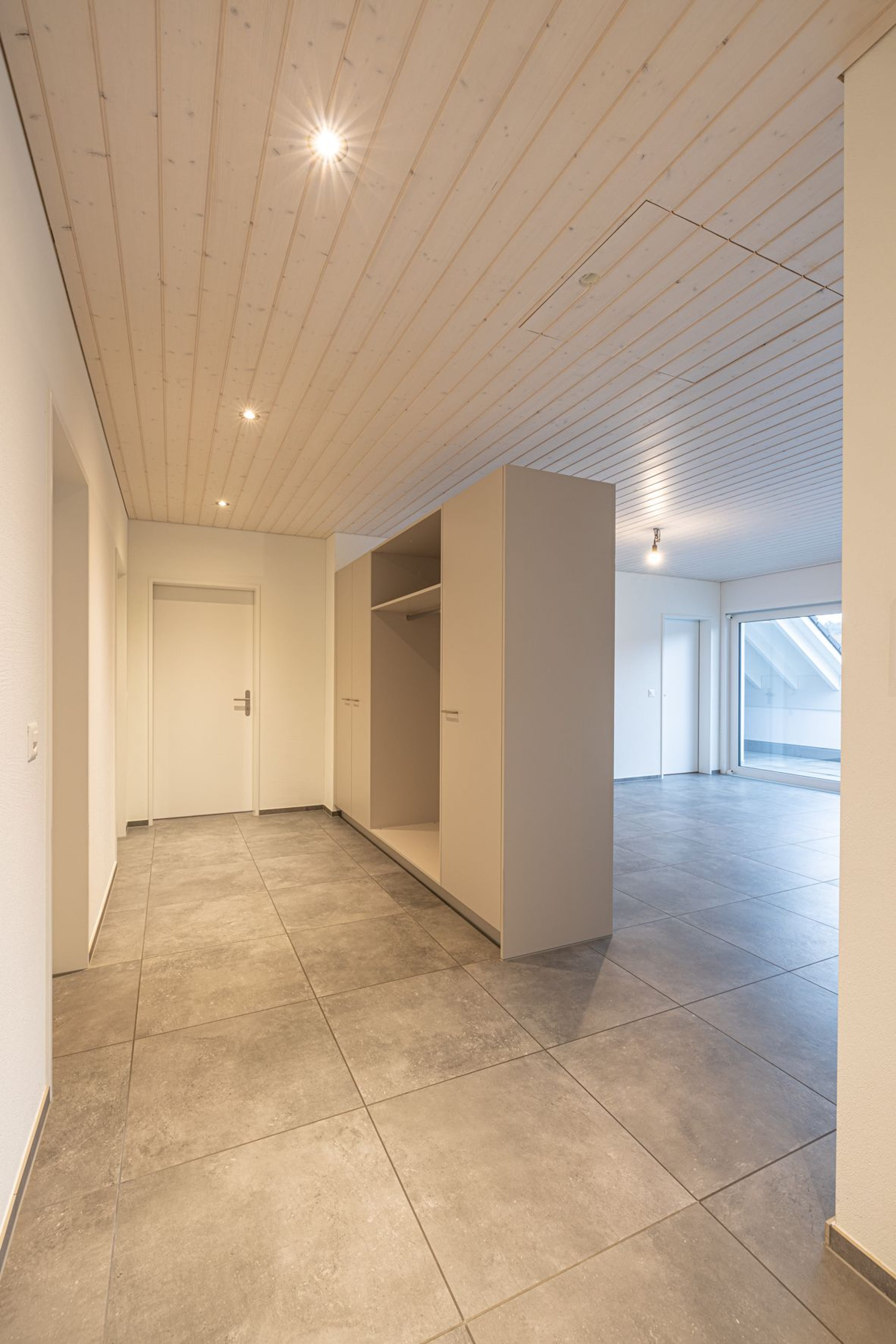 4.5-Zi.-Attikawohnung mit grossem Balkon, Niederwil - Bild 5