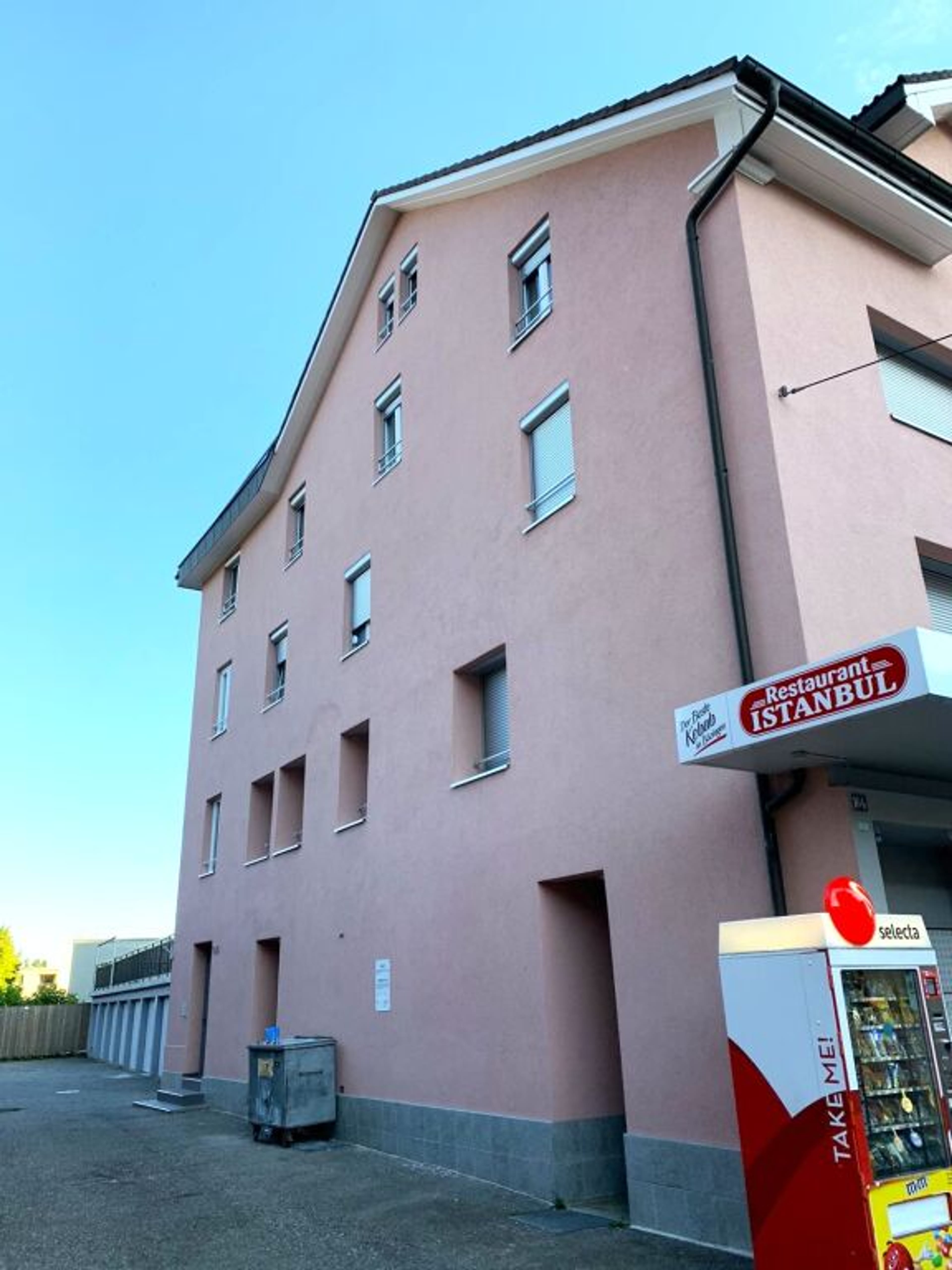 MFH mit 10 Whg + Gewerbe, totalsaniert, zentral in Biel - Bild 10