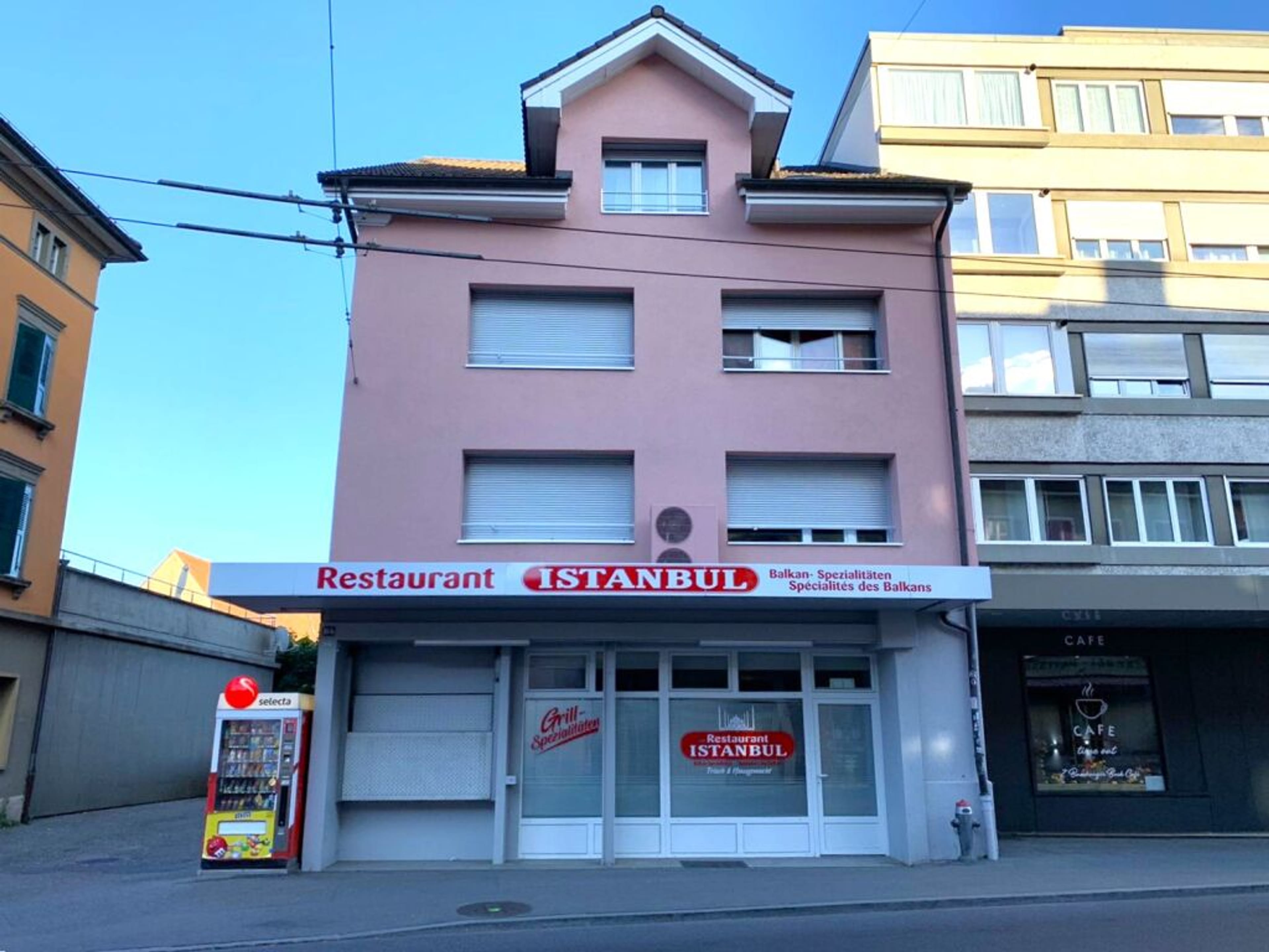 MFH mit 10 Whg + Gewerbe, totalsaniert, zentral in Biel - Bild 1
