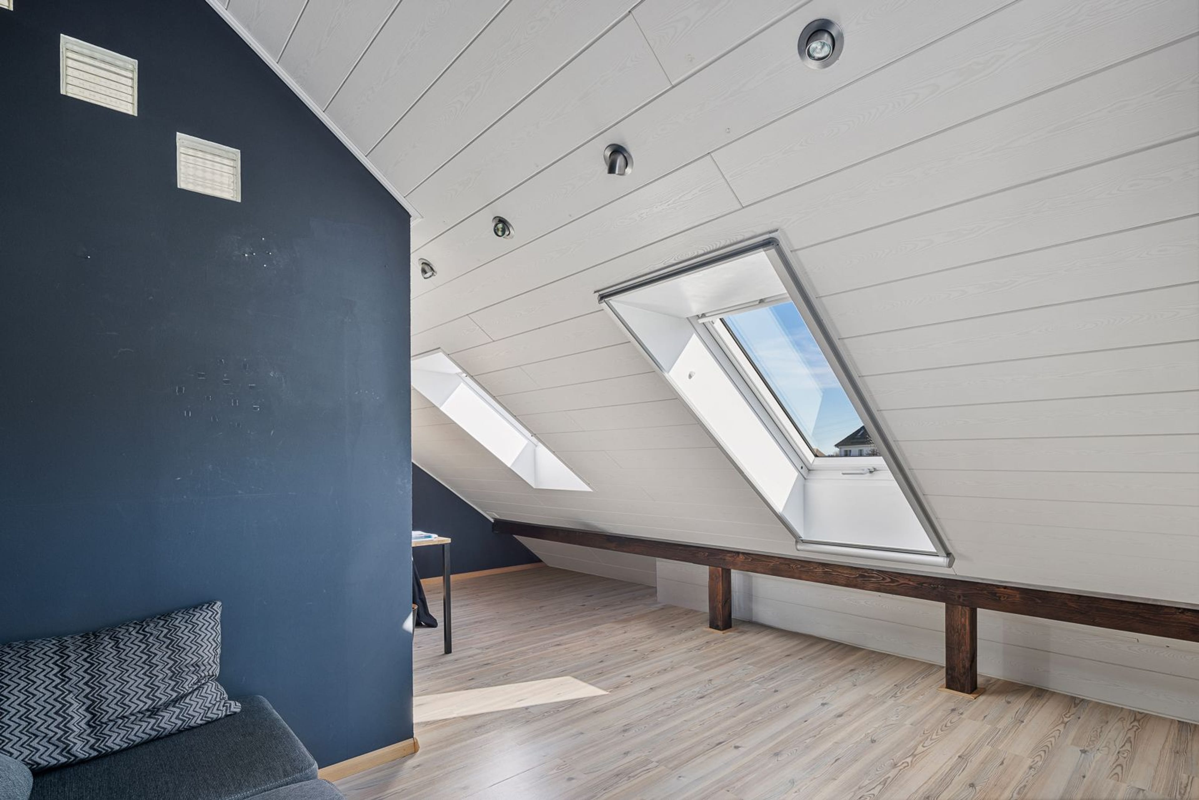 Sonniges, ruhiges Doppeleinfamilienhaus (6½-Zimmer) in Hüttikon ZH - Bild 18