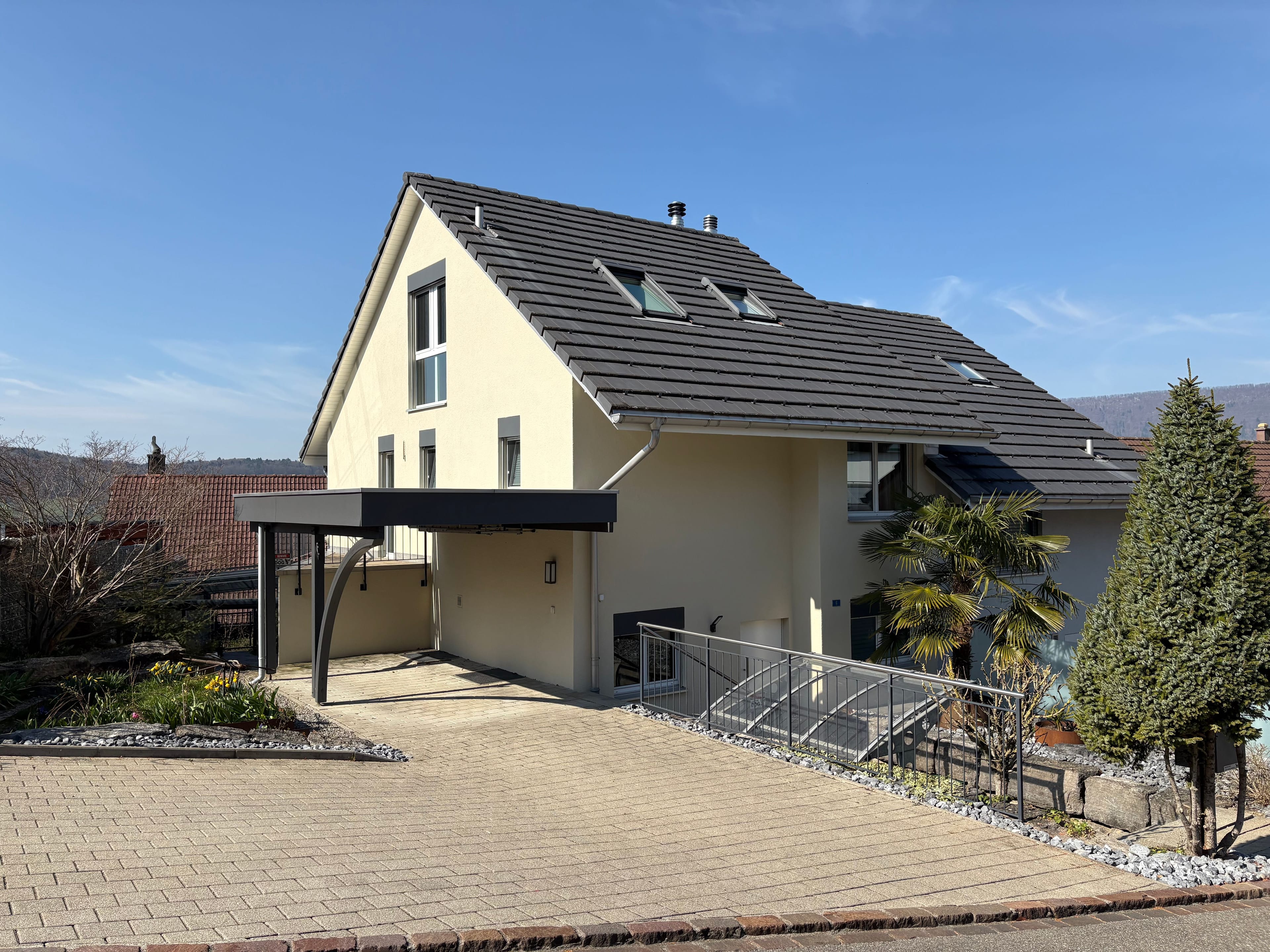 Sonniges, ruhiges Doppeleinfamilienhaus (6½-Zimmer) in Hüttikon ZH - Bild 11