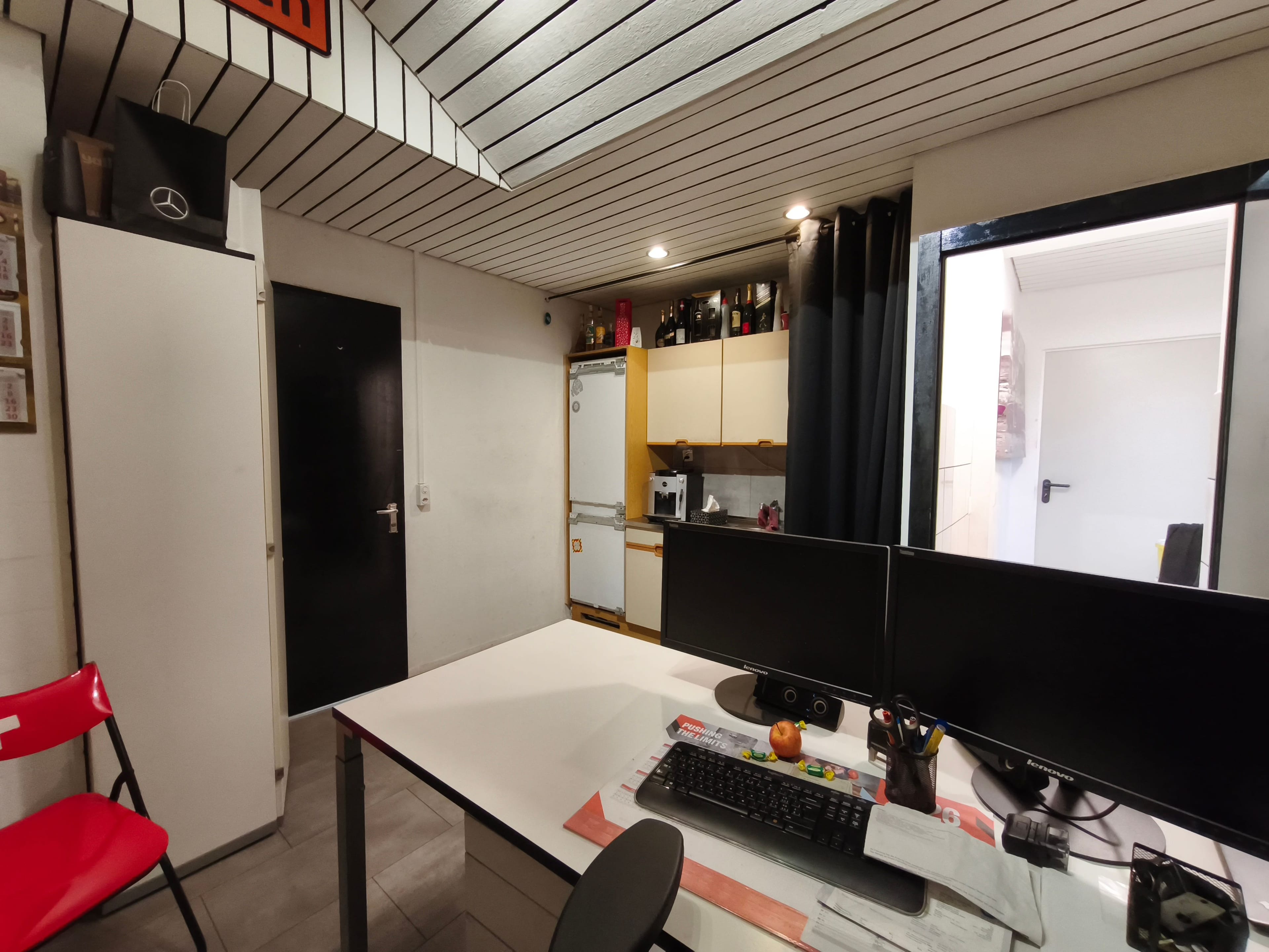 Grosszügige 150 m² Werkstatt mit Büro in Freienstein-Teufen mieten - Bild 3