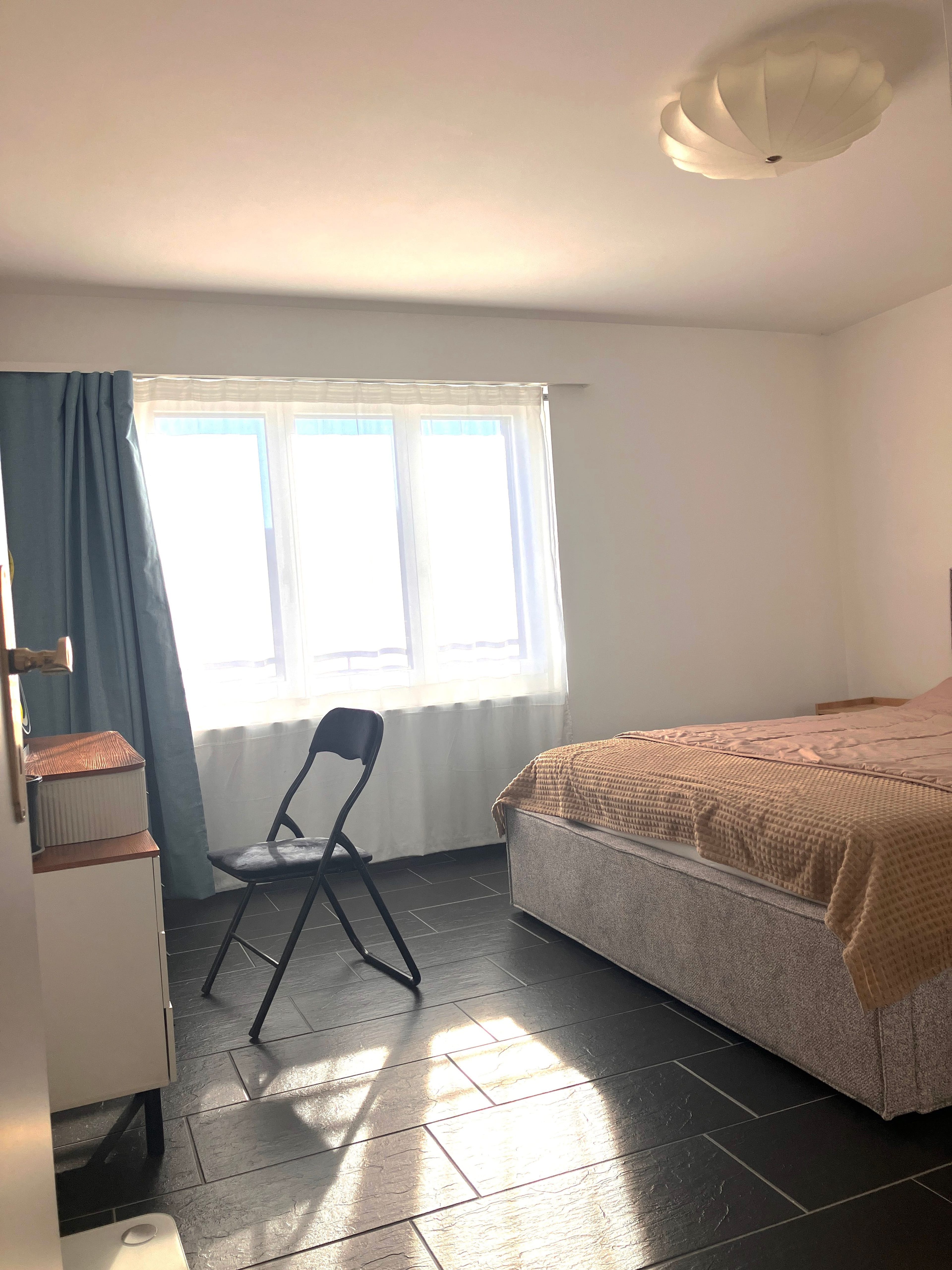 Sonnige 3.5-Zi.-Wohnung mit verglastem Balkon – Nähe Bodensee - Bild 6