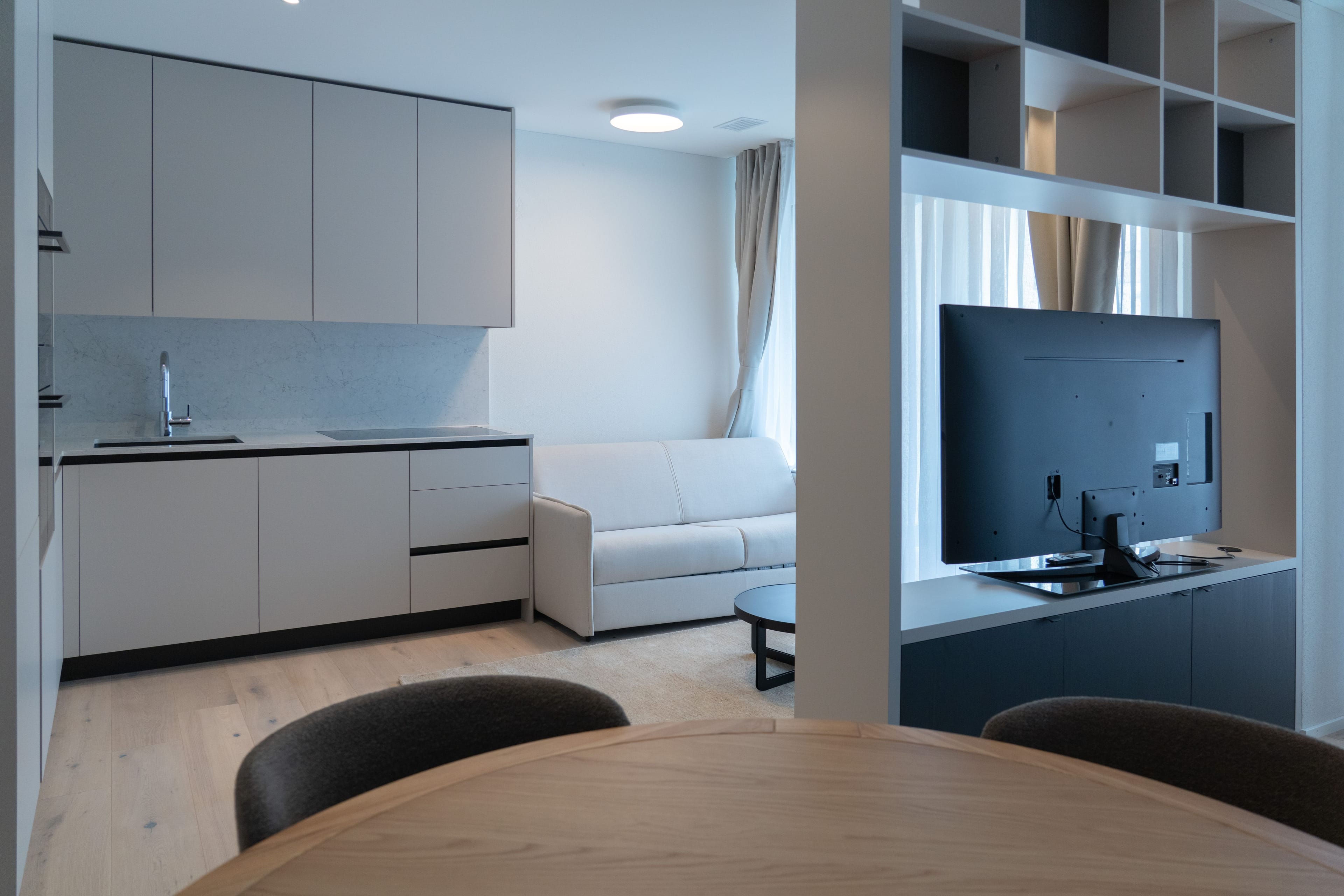 1.5-Zimmer, möbliert, Balkon - direkt am Bahnhof Killwangen - 9
