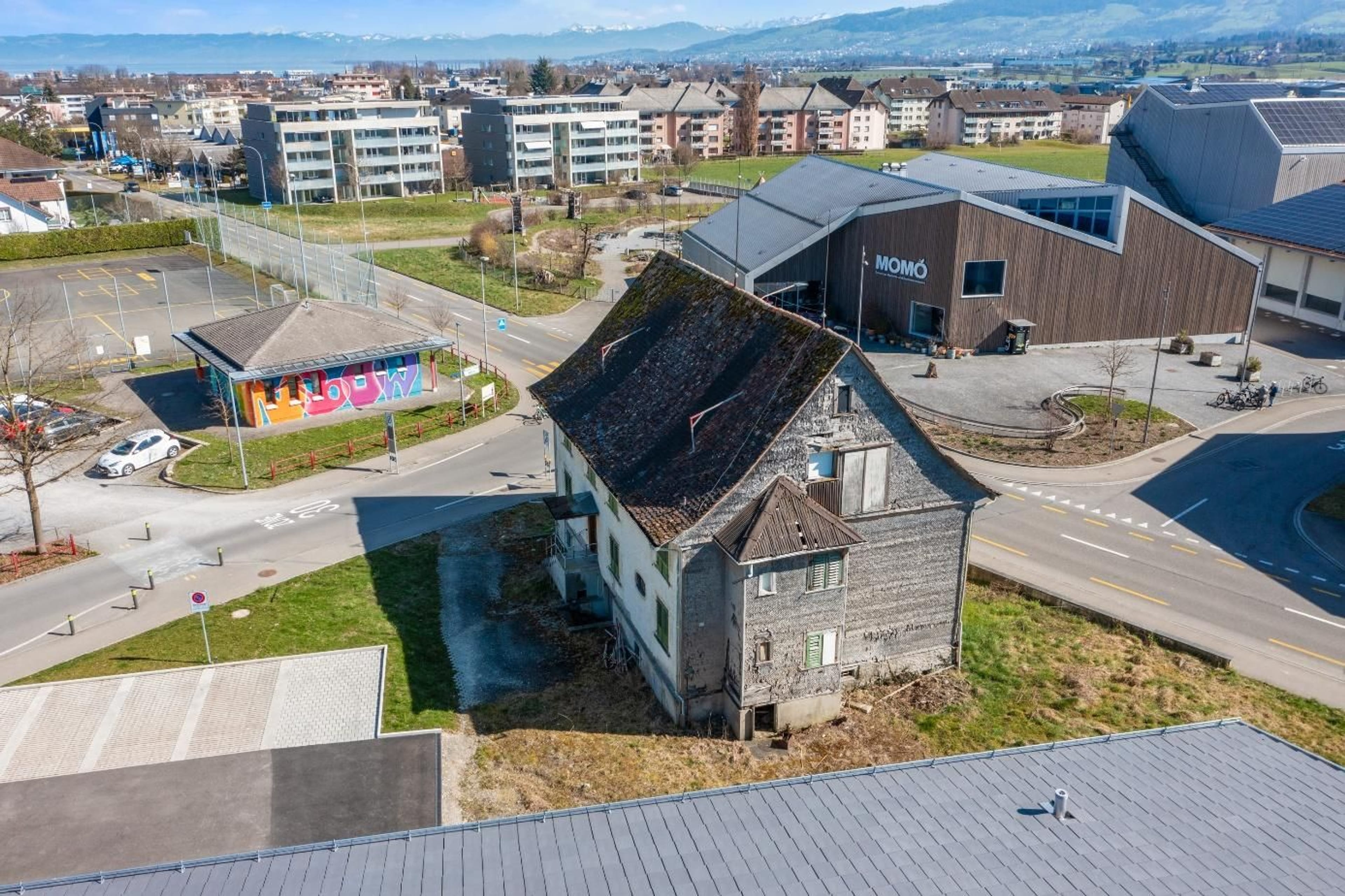 Sanierungsbedürftiges und denkmalgeschütztes Haus mit bewilligtem Projekt in Arbon-Stachen - Bild 3