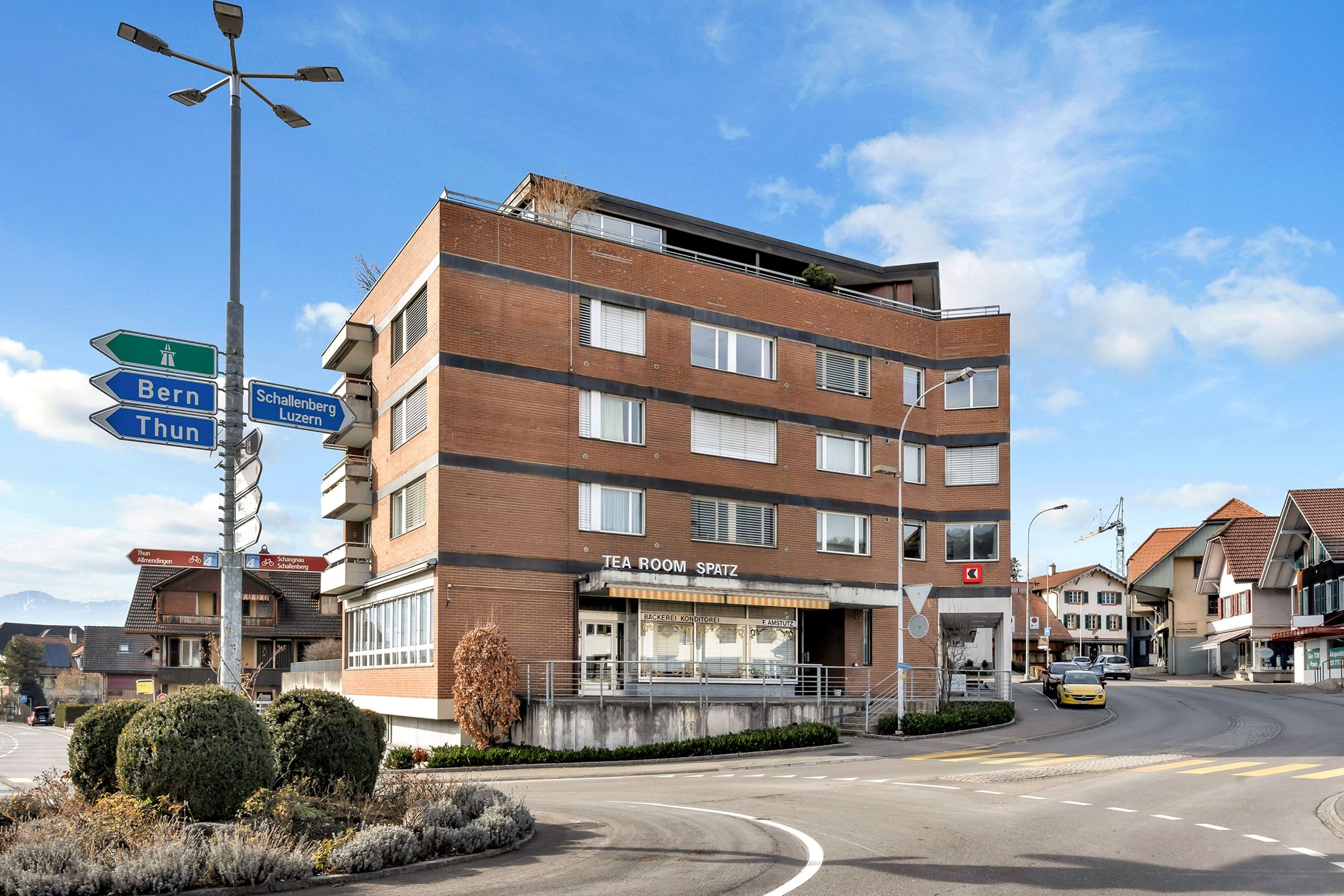 Zentral gelegenes Ladenlokal mit Terrasse in Steffisburg kaufen - Bild 1