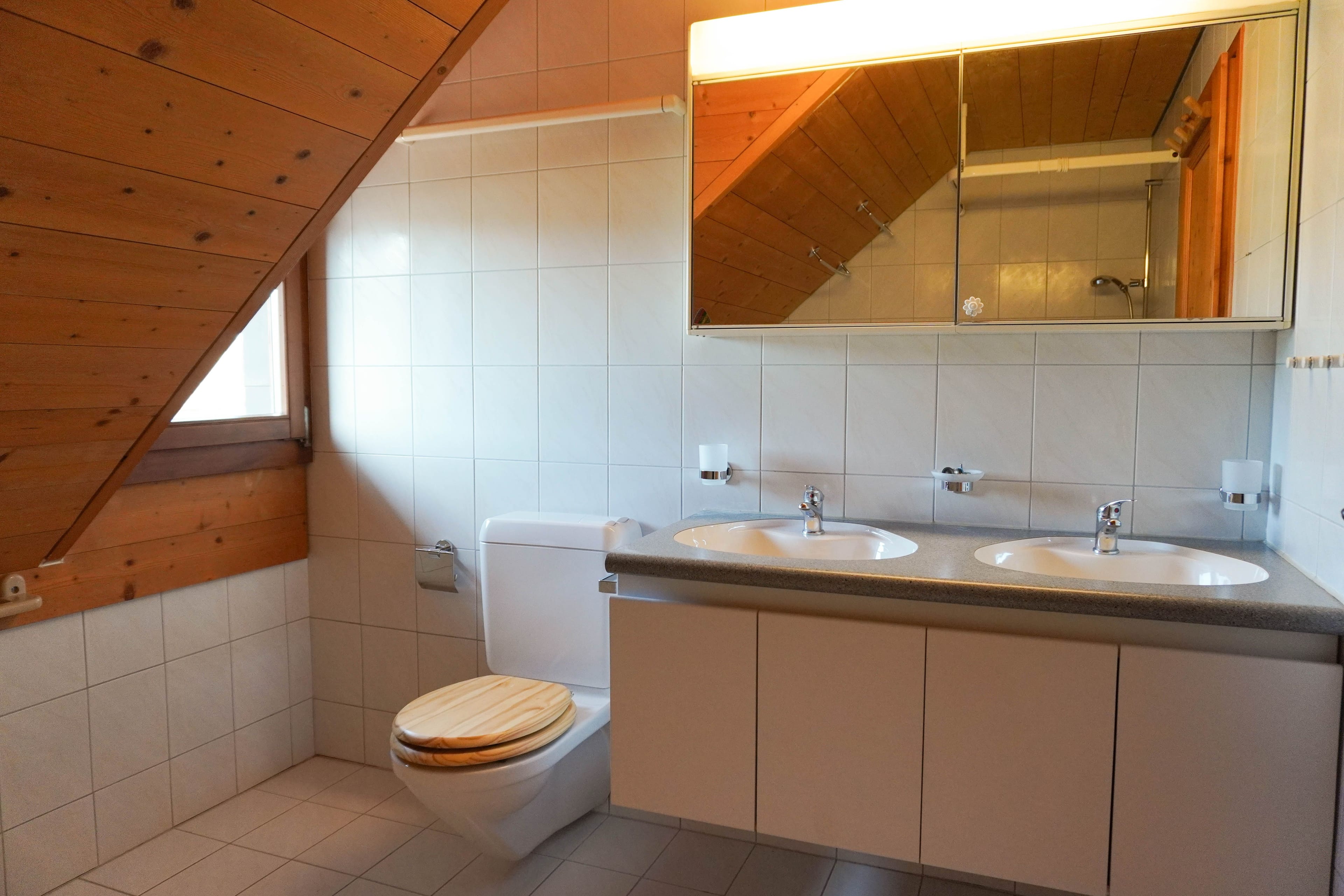 3½-Zi.-Dachwohnung mit Garten & Sitzplatz - Bild 5