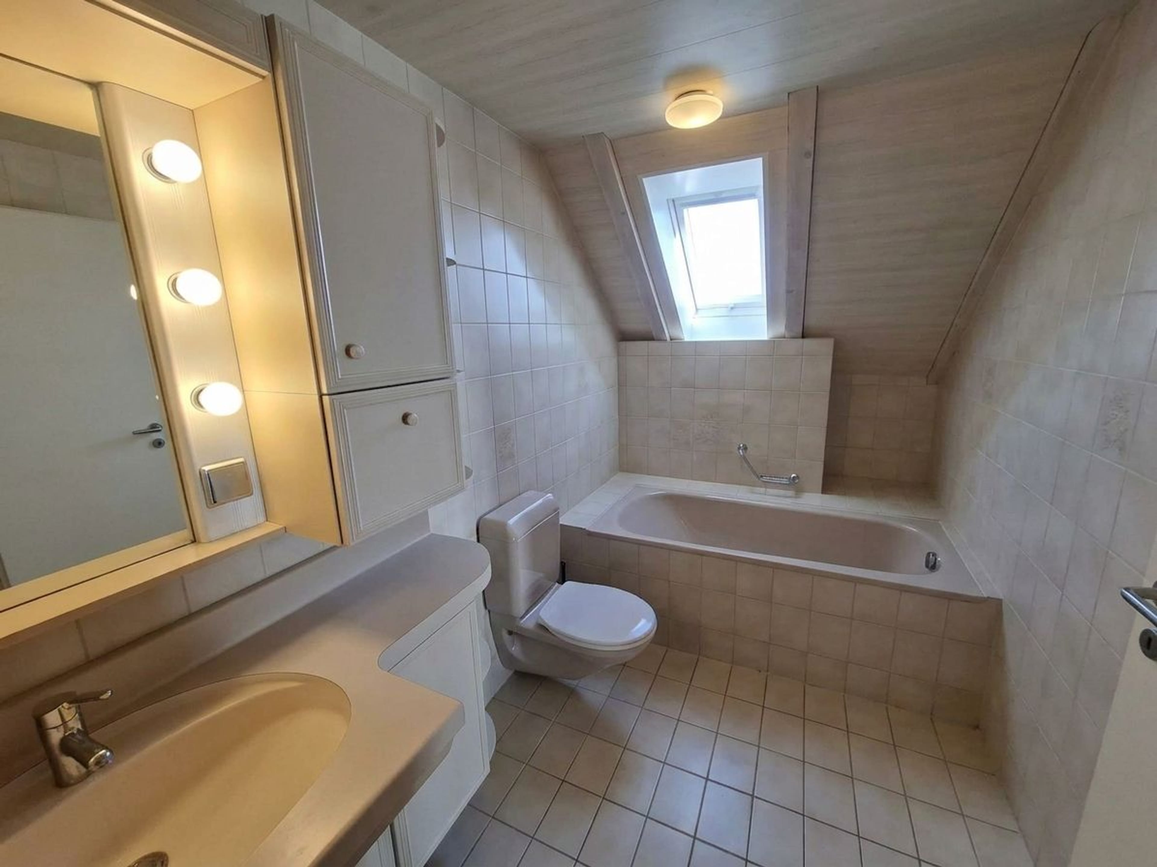 Helle 3.5-Zi.-Maisonette mit Weitsicht, Nuglar-St. Pantaleon - Bild 12