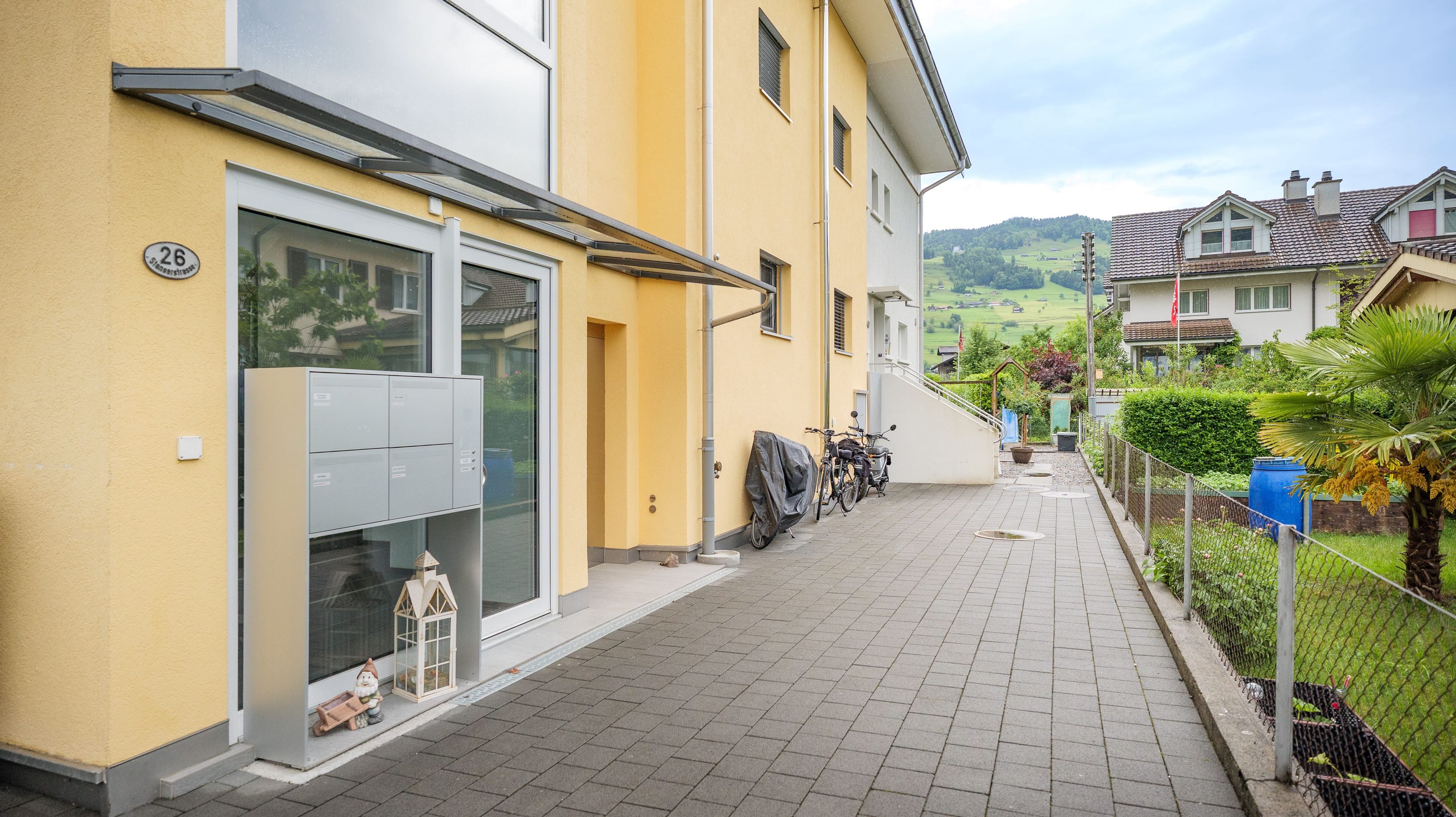 Zentrales MFH mit 3 Einheiten in Buochs - modern, mit Lift - Bild 17