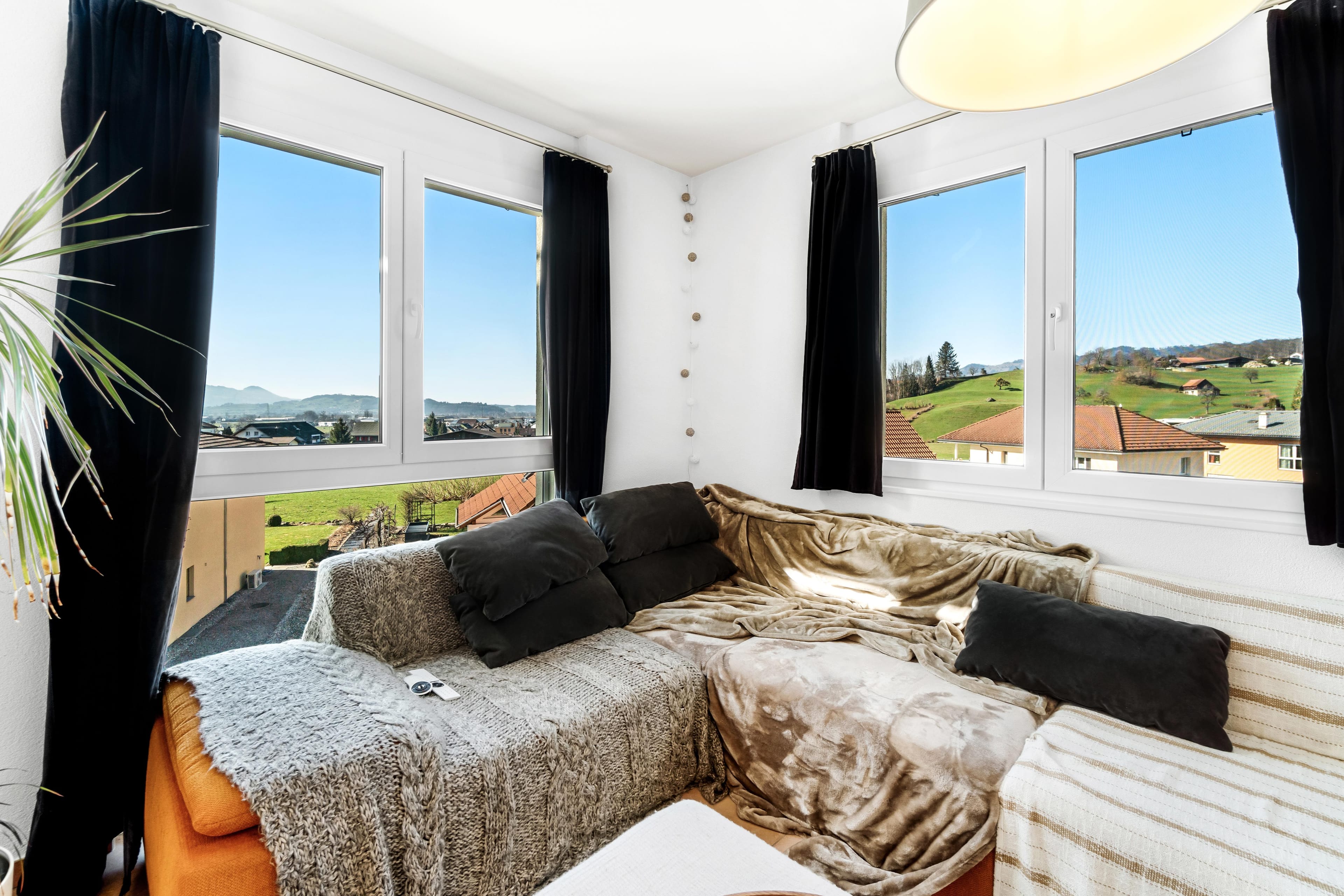 WG-Zimmer mit Wintergarten in der zuckerloser Küche. - Bild 10