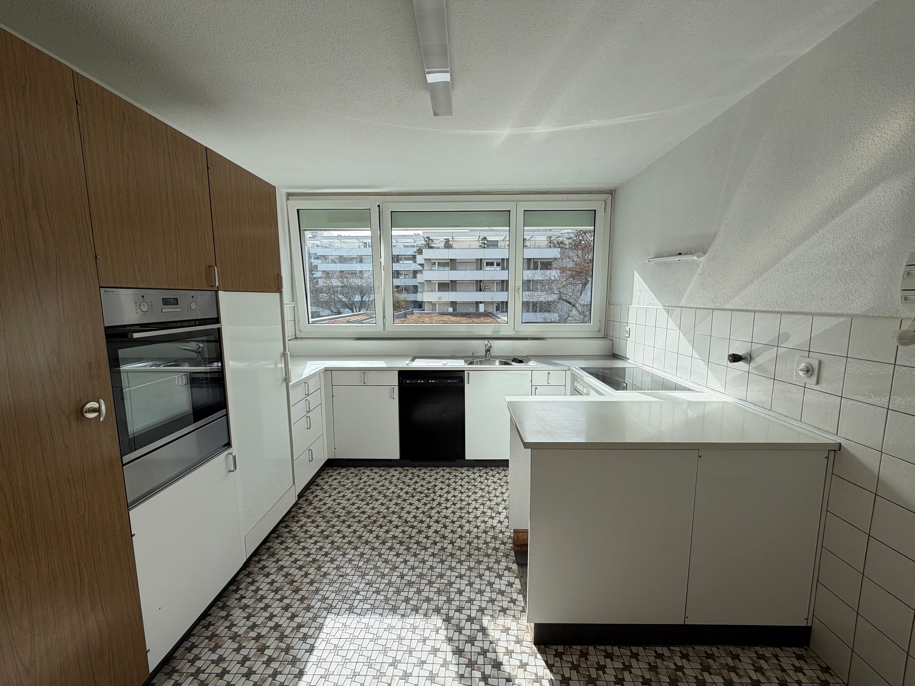 Helle 4.5-Zimmer-Wohnung mit Balkon in Chur - kein Baurecht - Bild 2