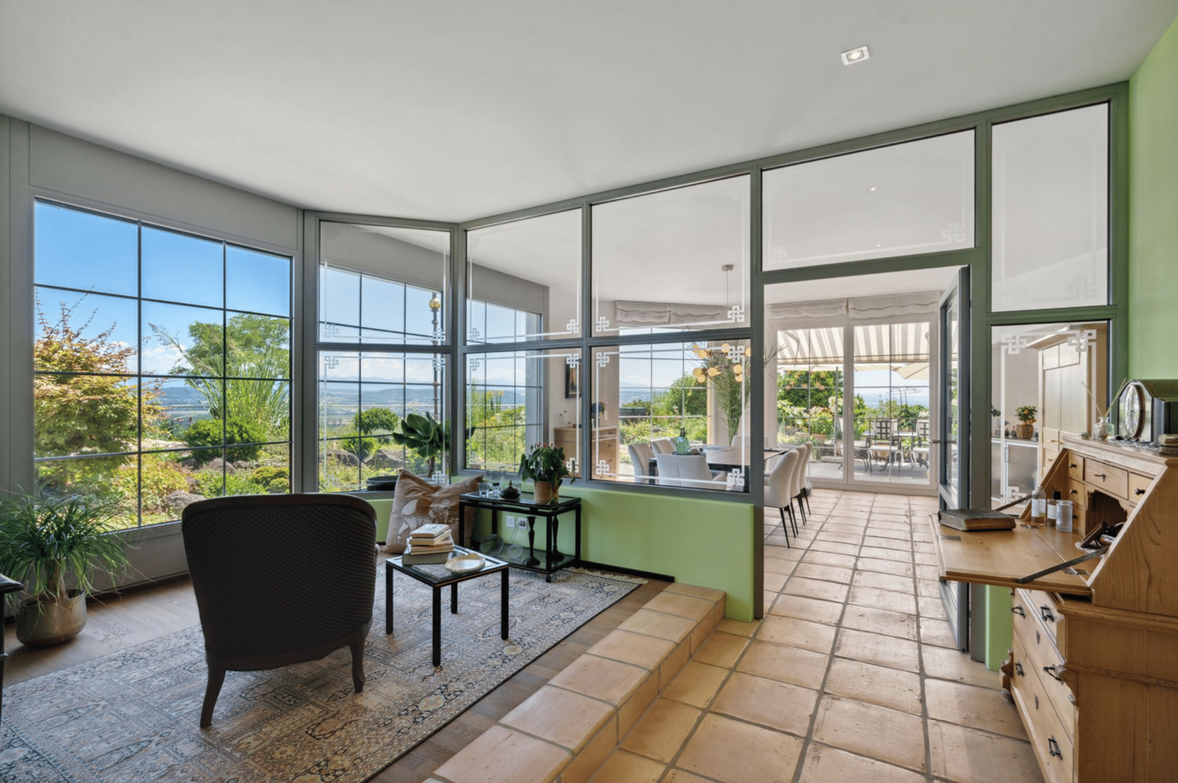 11-Zimmer-Villa mit Pool und Panoramaseesicht in Bellerive kaufen - 11