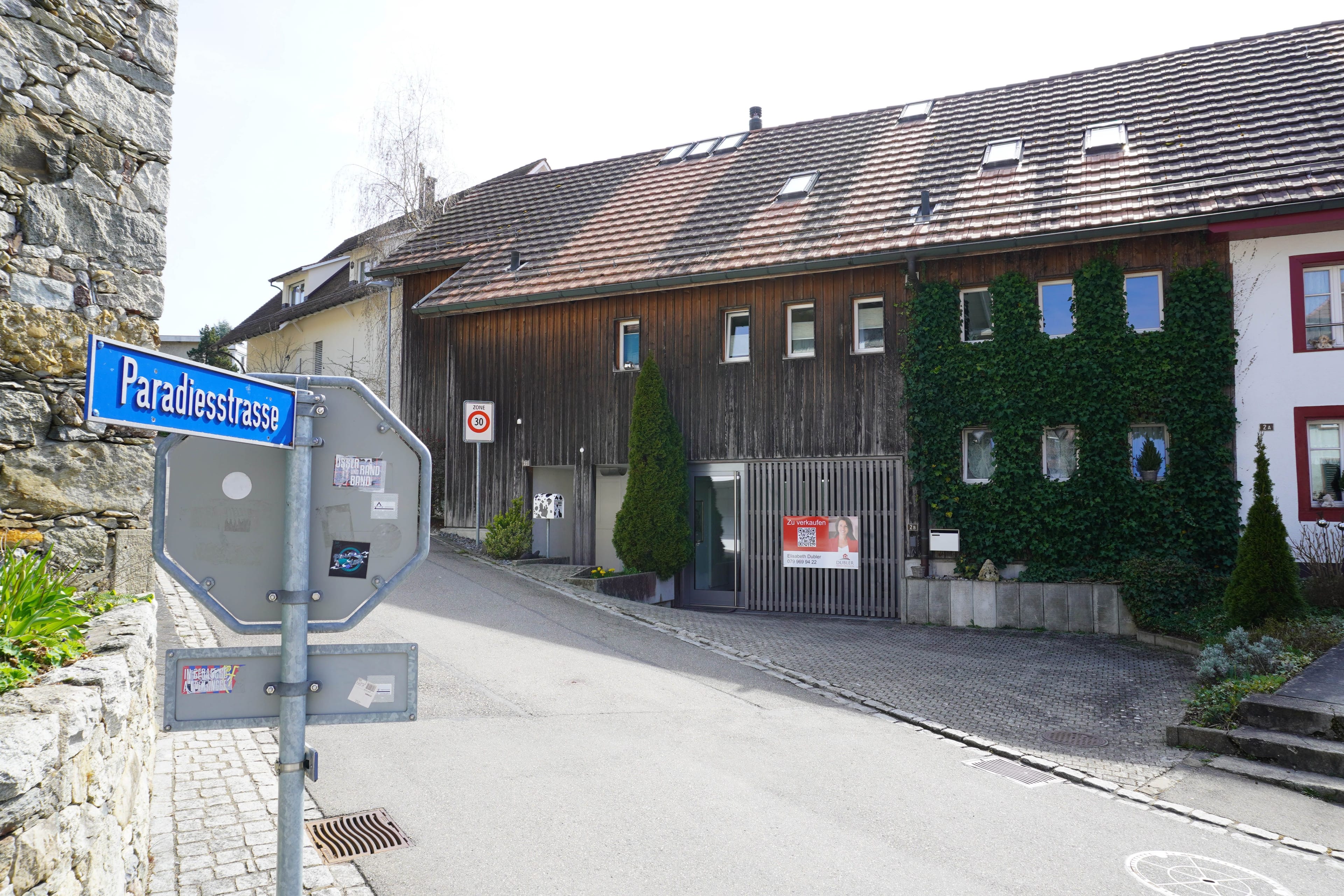4½ Zimmer-Maisonette auf drei Ebenen mit Balkon - Bild 3