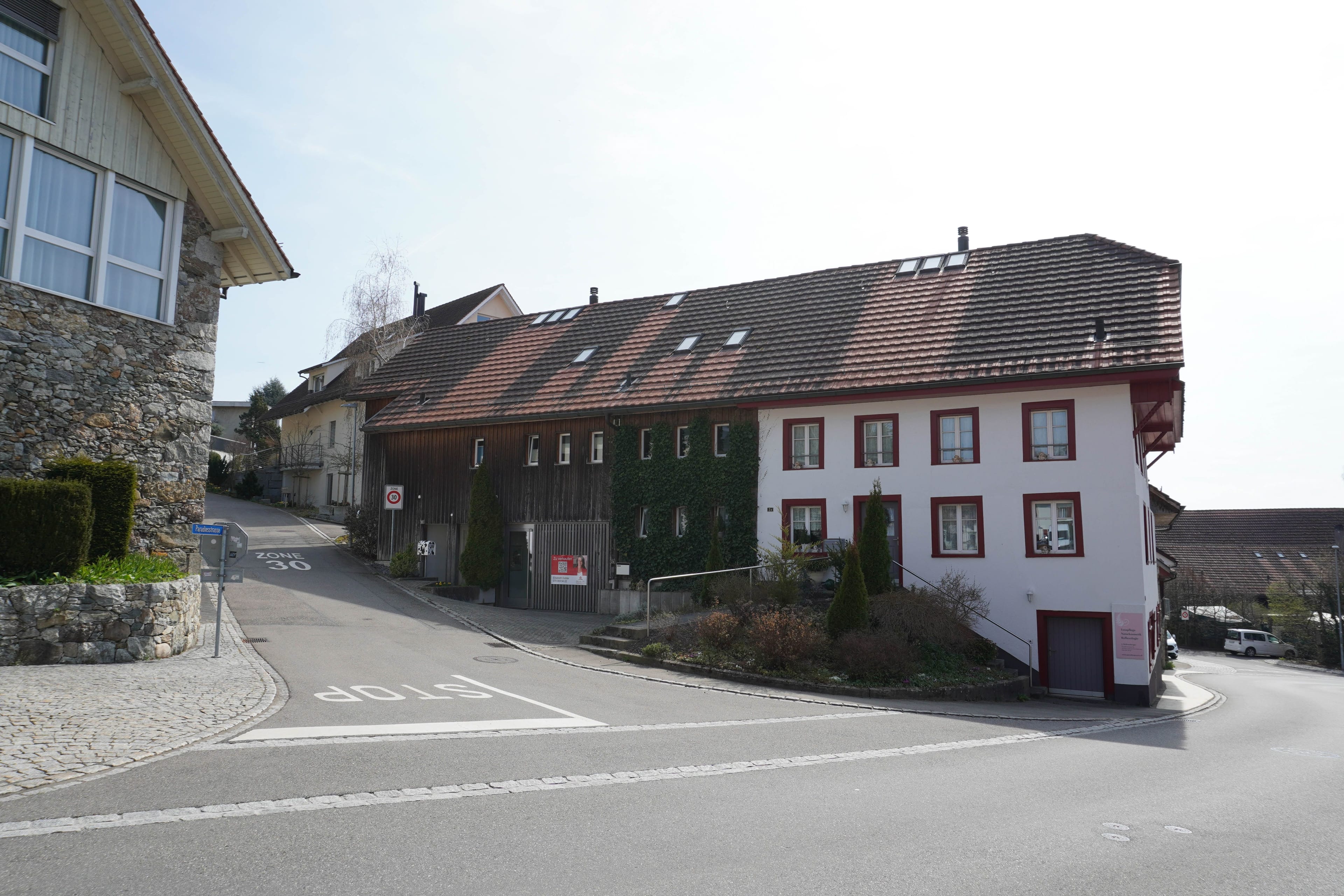 4½ Zimmer-Maisonette auf drei Ebenen mit Balkon - Bild 26