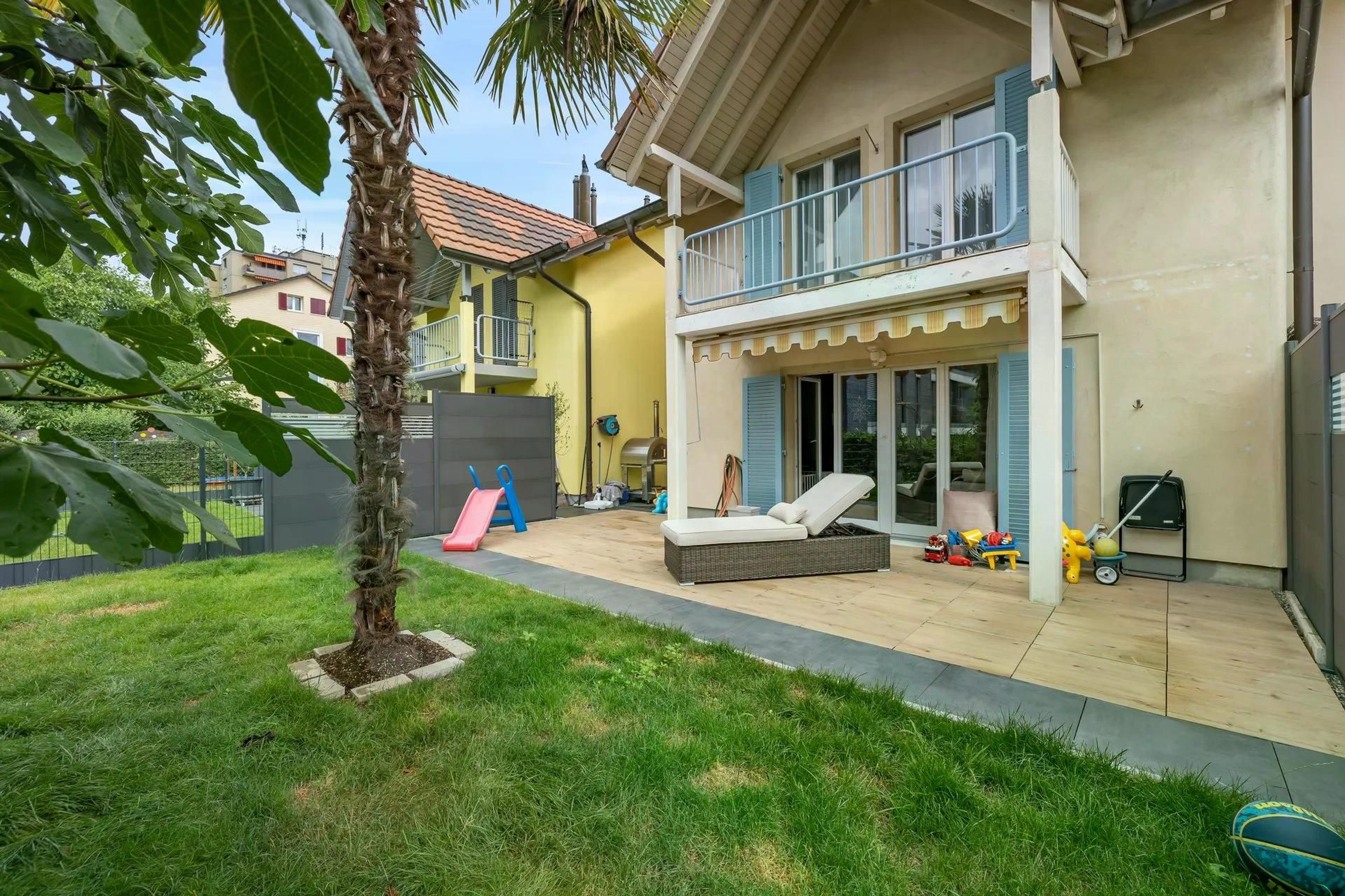 4.5-Zimmer-Reiheneckhaus mit Garten - Stein AG, hell und ruhig - Bild 1