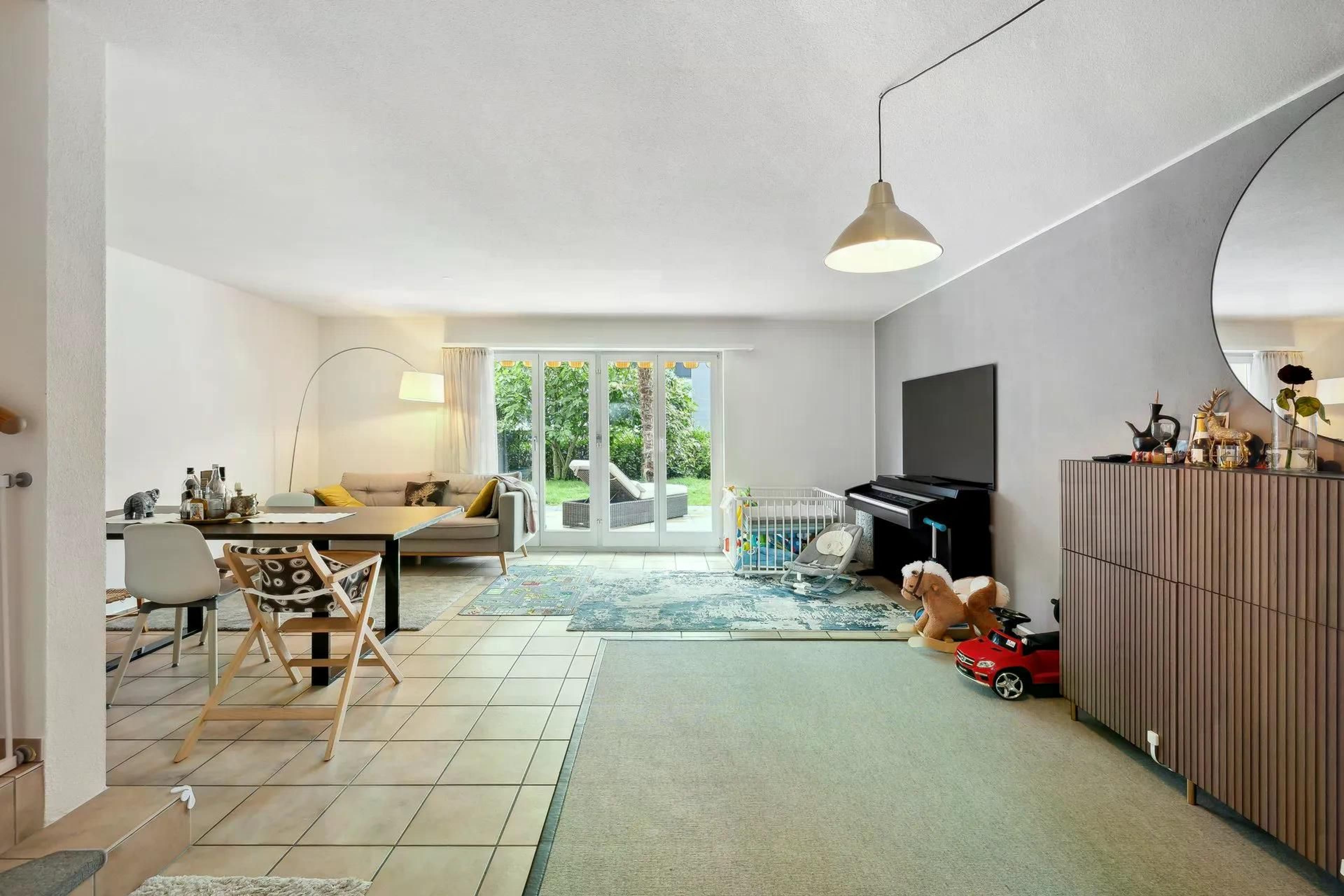 4.5-Zimmer-Reiheneckhaus mit Garten - Stein AG, hell und ruhig - Bild 3