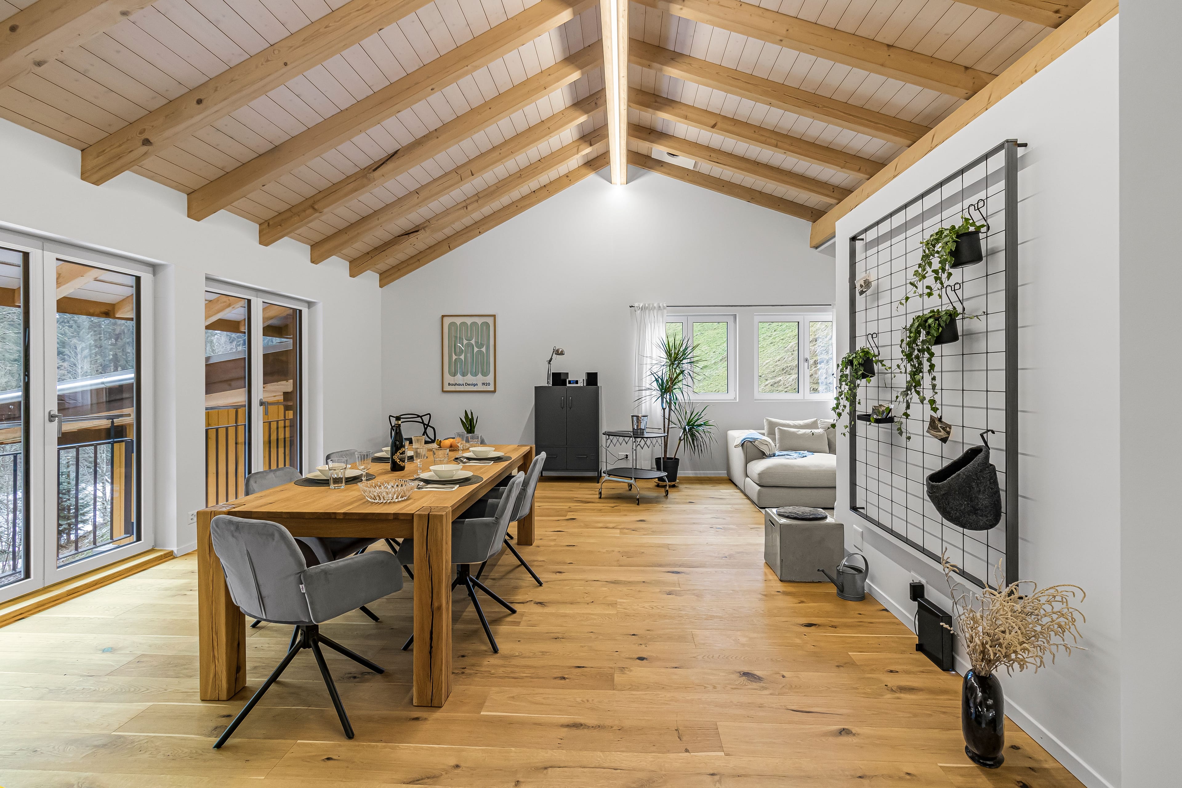 Exklusive Alleinlage mit grossem Umschwung in Goldiwil – sonnig & absolut privat - 14