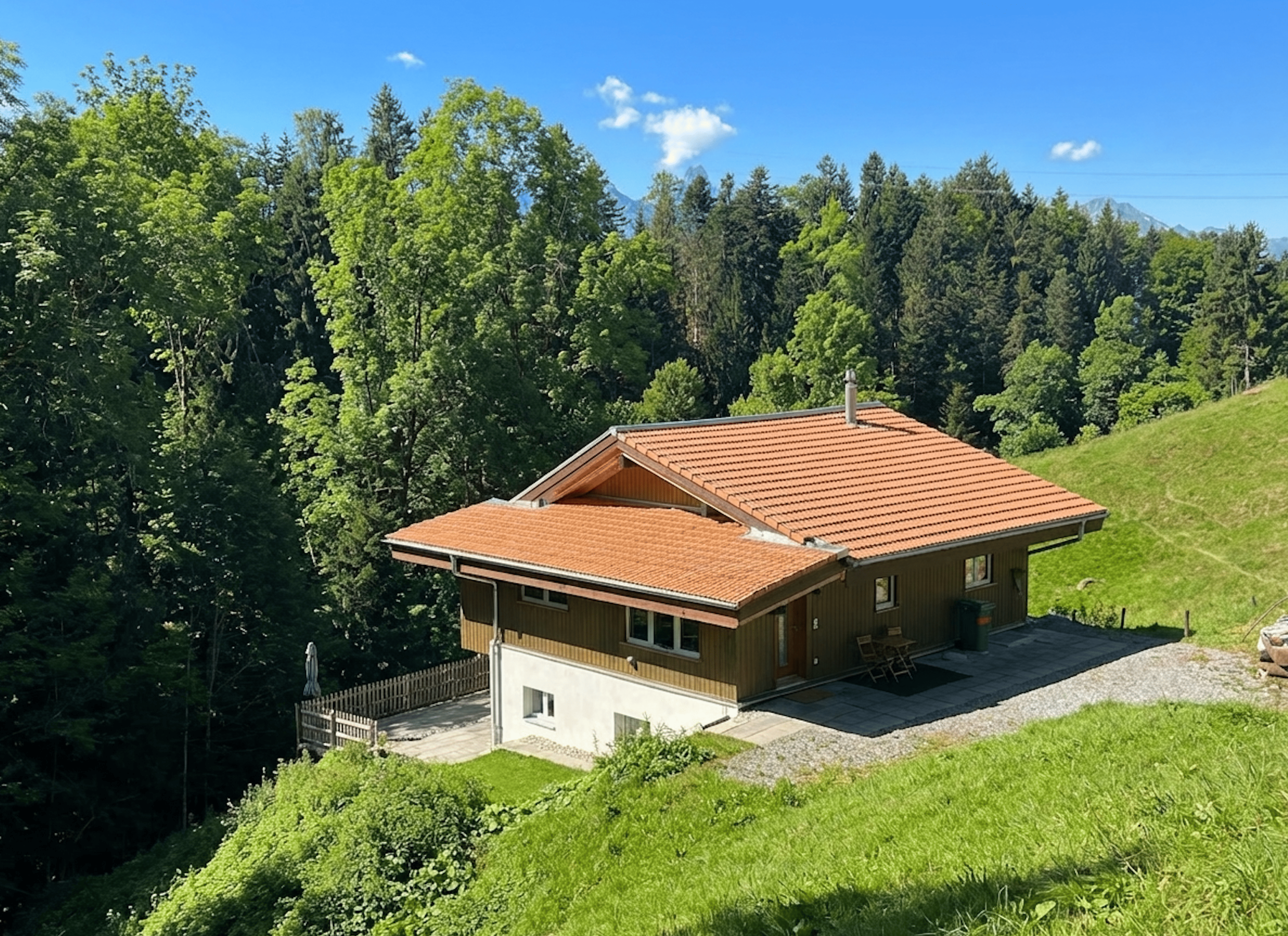 Exklusive Alleinlage mit grossem Umschwung in Goldiwil – sonnig & absolut privat - Bild 2