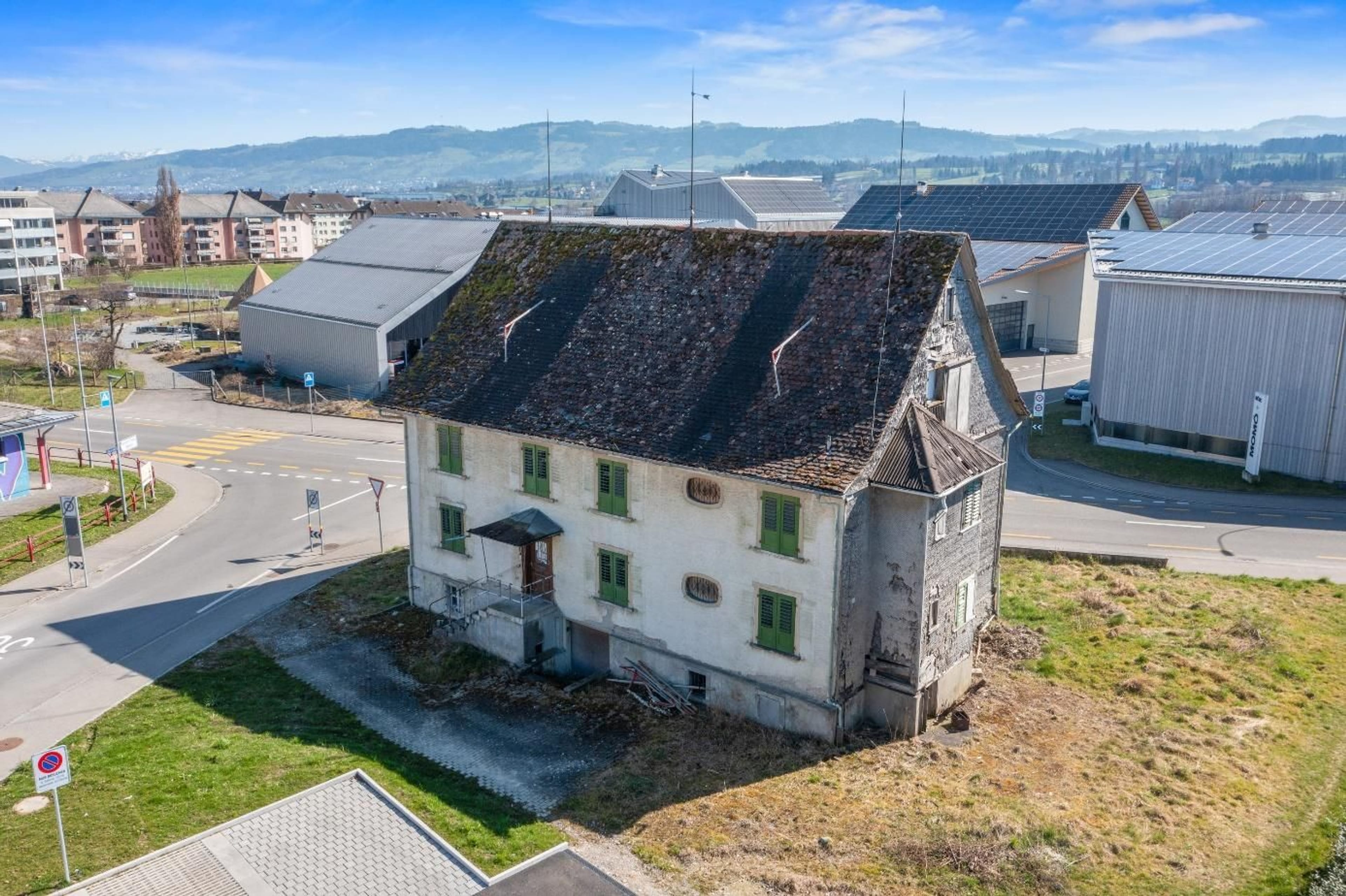 Denkmalgeschütztes Haus in Stachen mit Baubewilligung - Bild 1