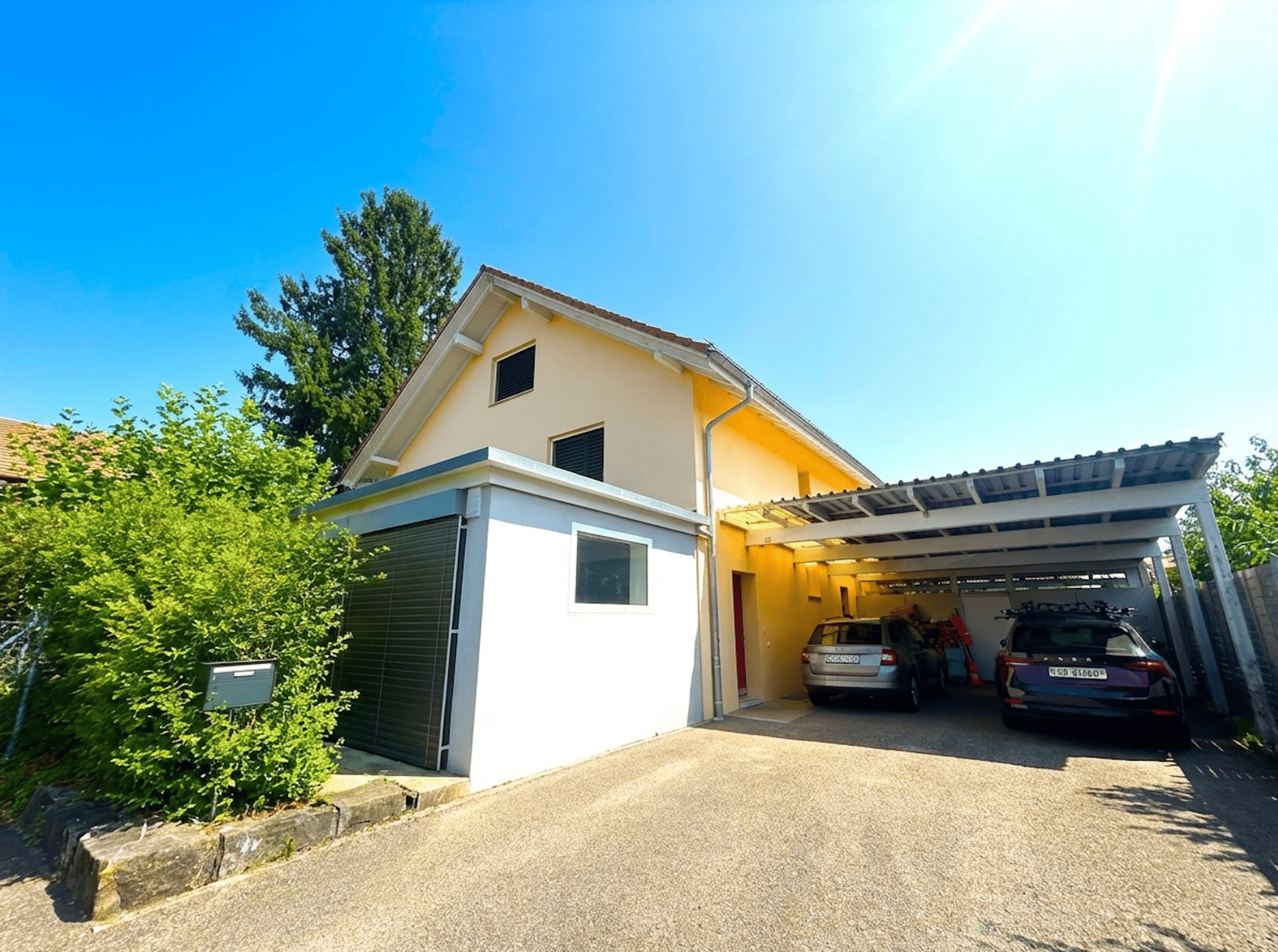 Attraktives und charaktervolles 8-Zimmer-Einfamilienhaus in Kriegstetten - Bild 1