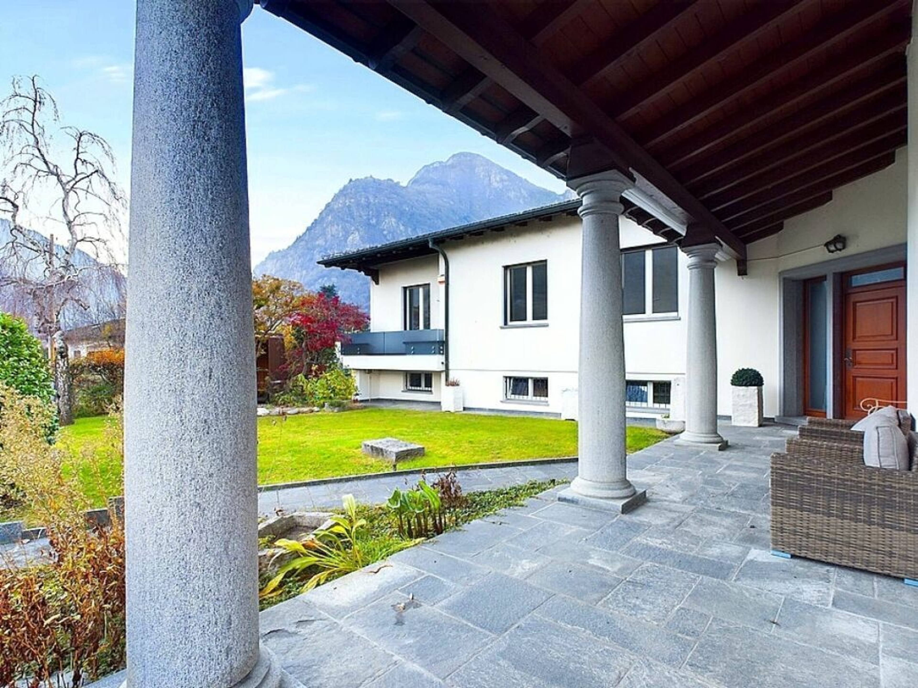 5.5-Zimmer-Villa mit Bergblick und Garten in Biasca - kaufen - 10