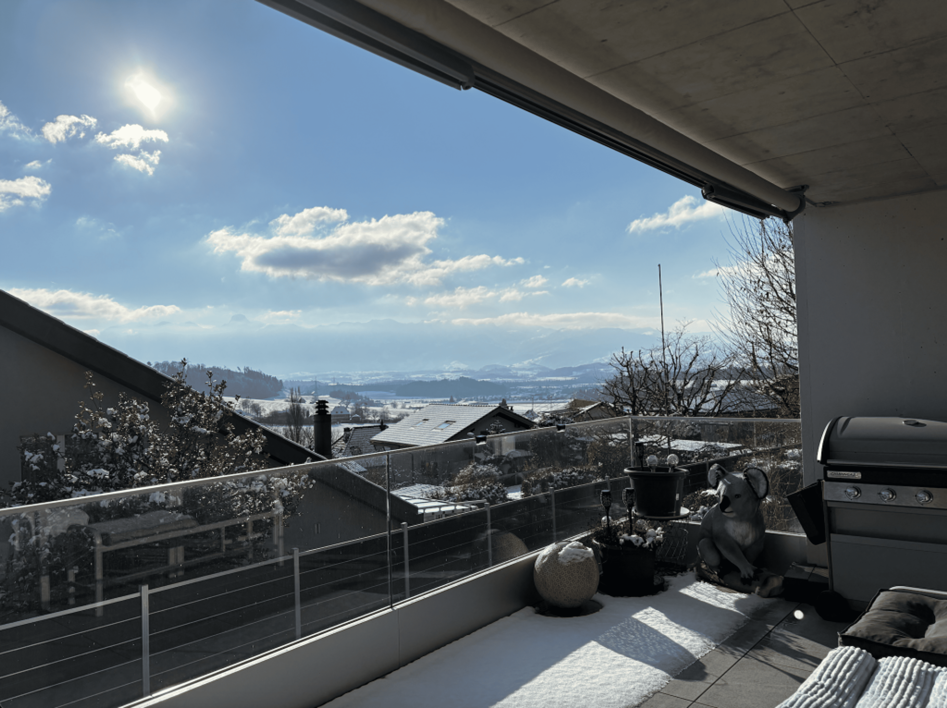Moderne 5.5-Zi. Terrassenwohnung mit Weitsicht, Oberdiessbach - 3