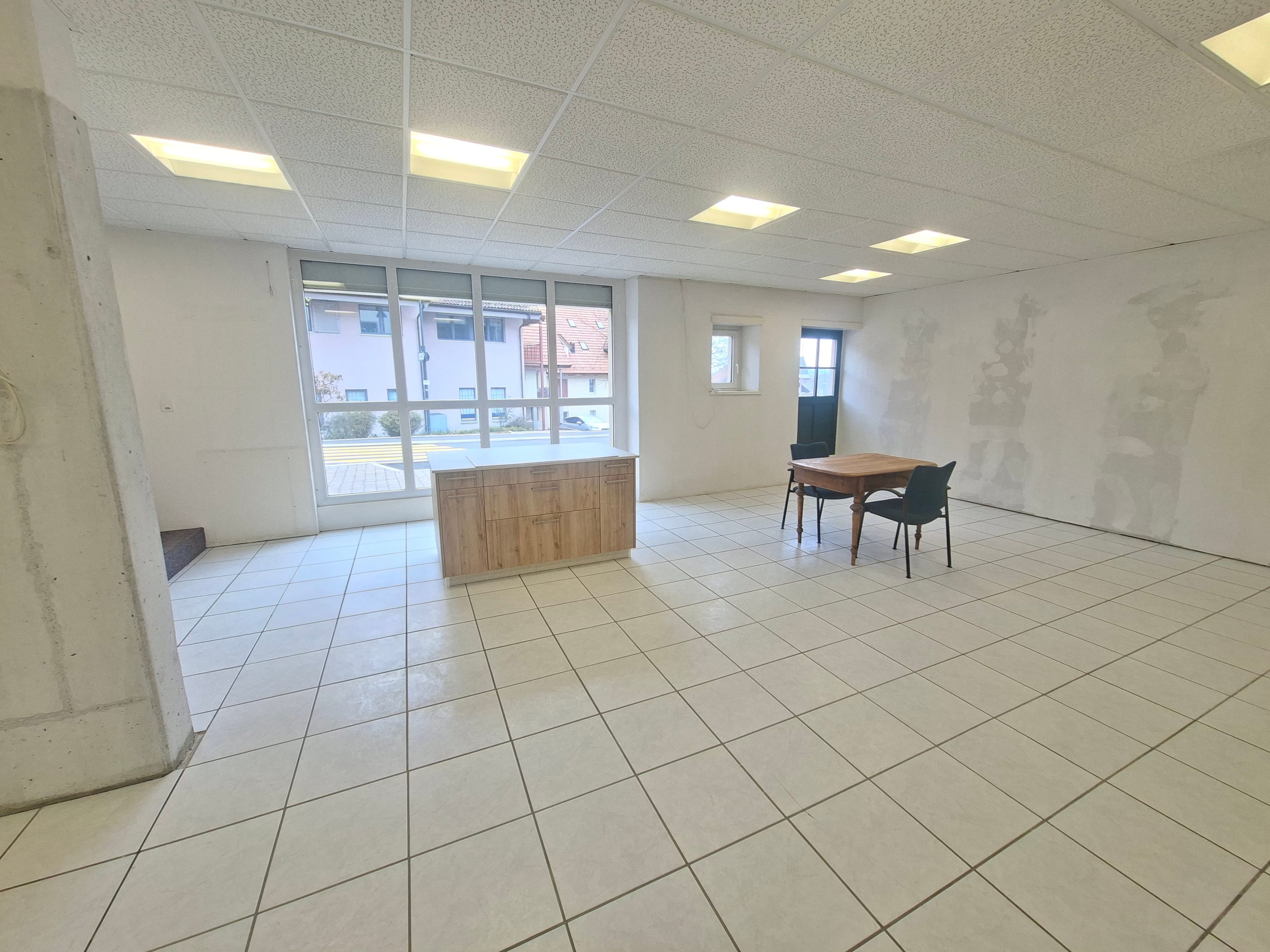91 m² Gewerbefläche mit Parkplatz in Nuglar mieten - Bild 10