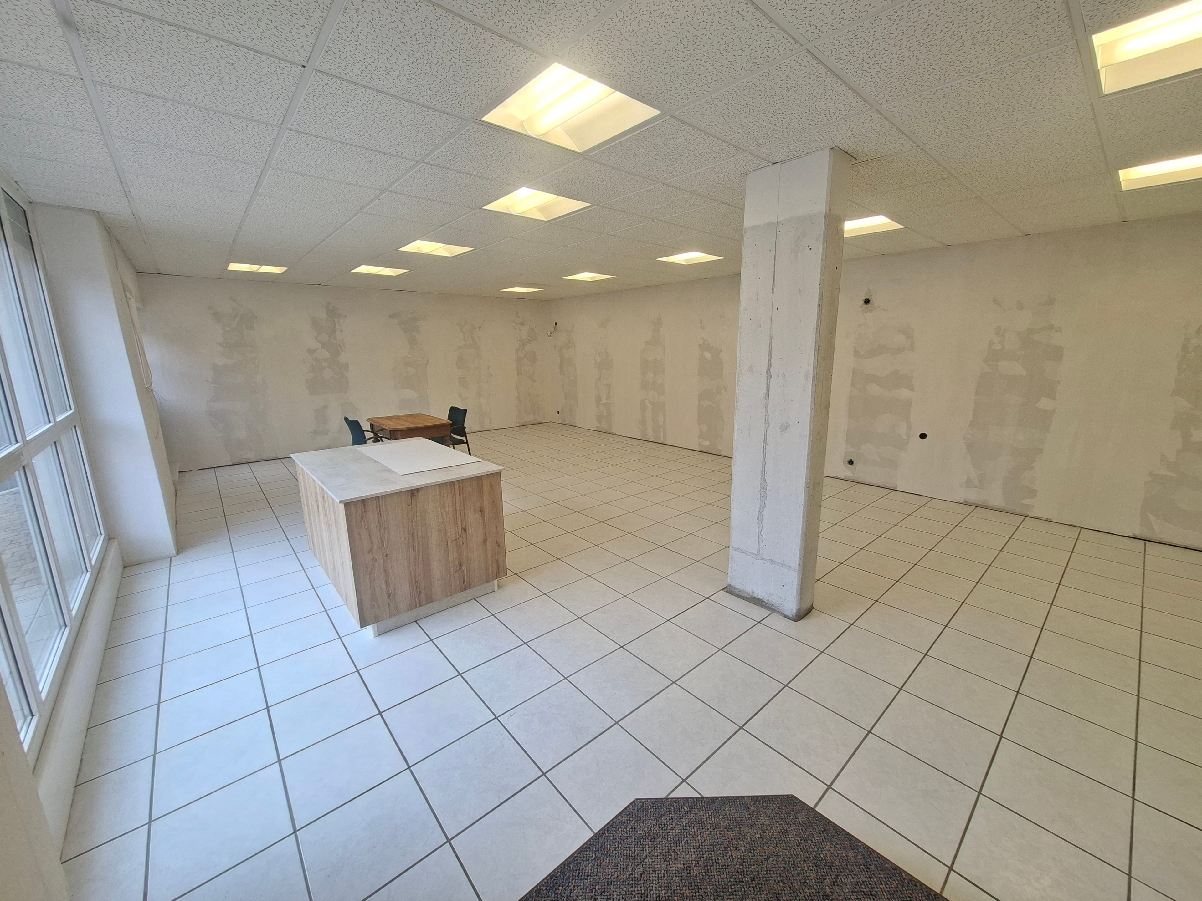 91 m² Gewerbefläche mit Parkplatz in Nuglar mieten - Bild 6